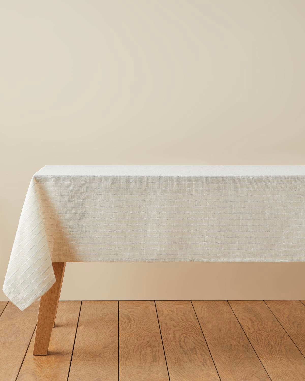 Harmonia Polyester Masa Örtüsü 145x200 cm Bej