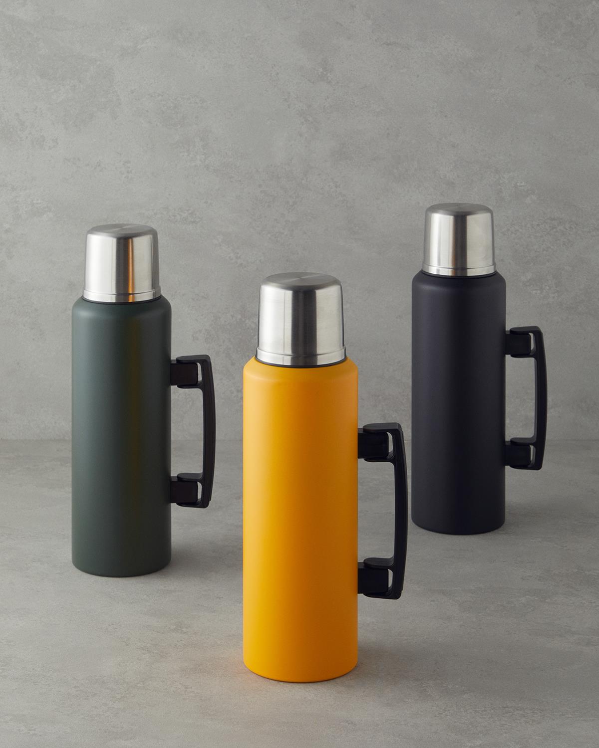 HeatLock Çelik Bardaklı Termos 1,5L Siyah