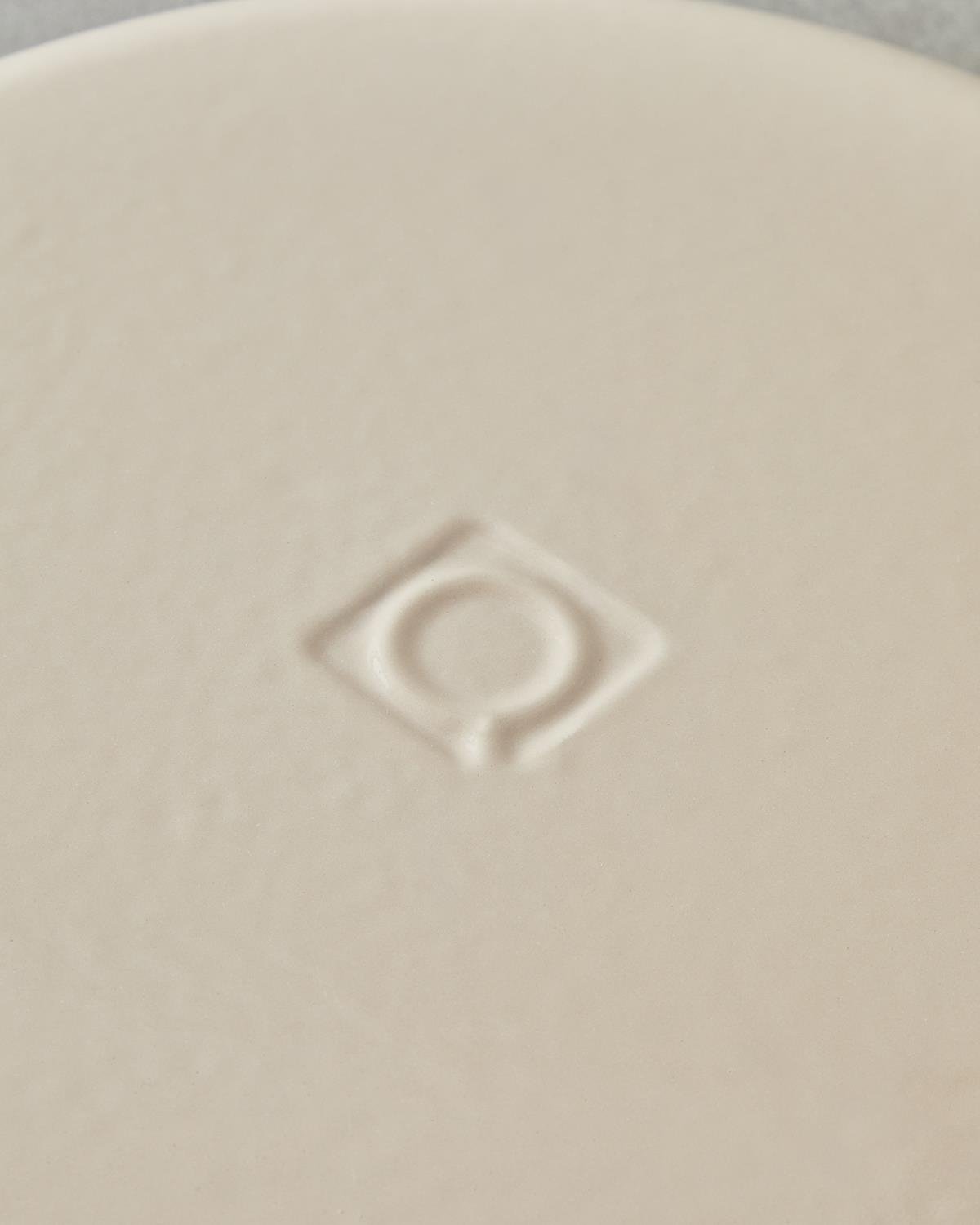 Hecha Demir Döküm Sığ Tencere 28 cm Krem