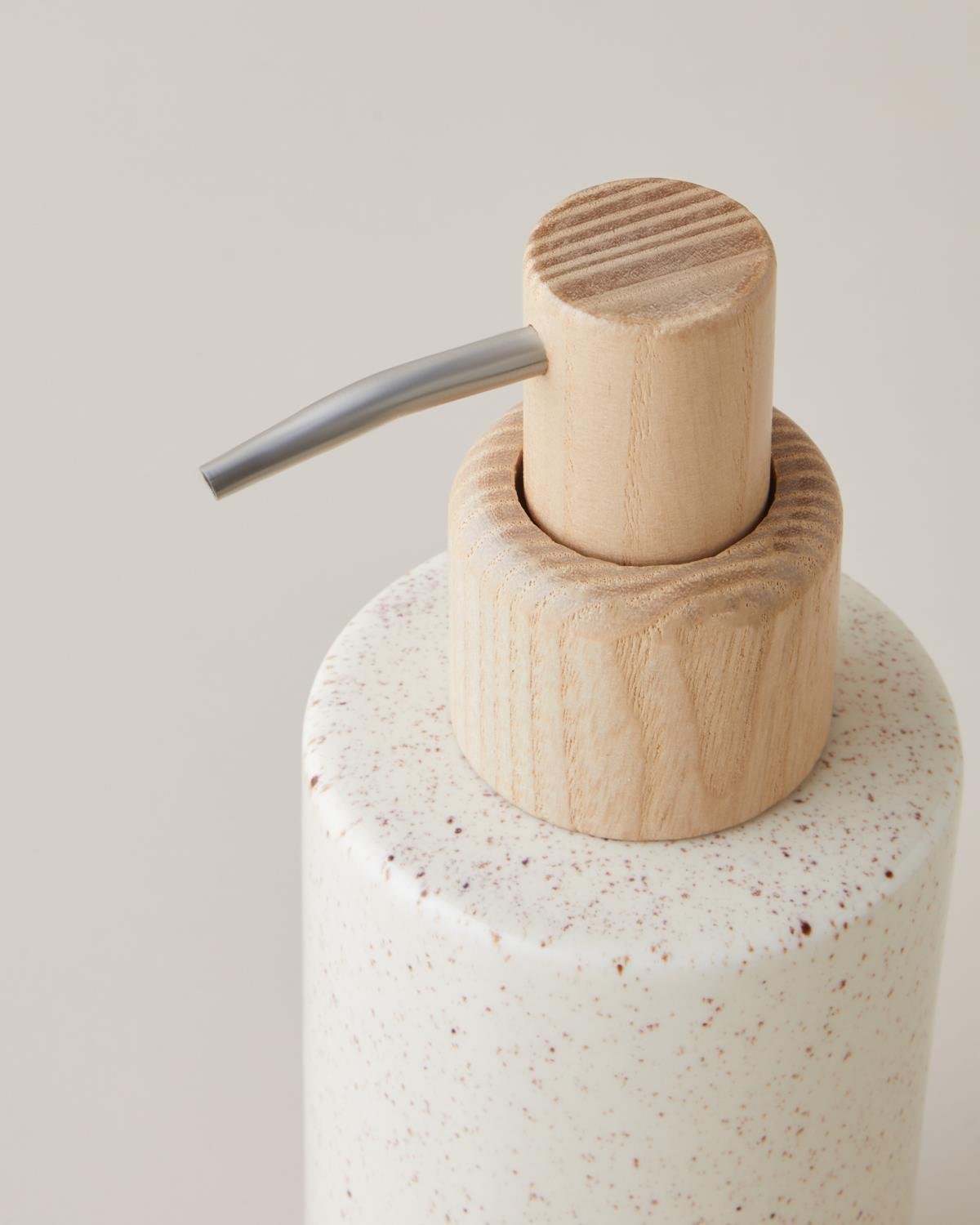 Judie 3’lü Set Banyo Seti 19 cm Bej