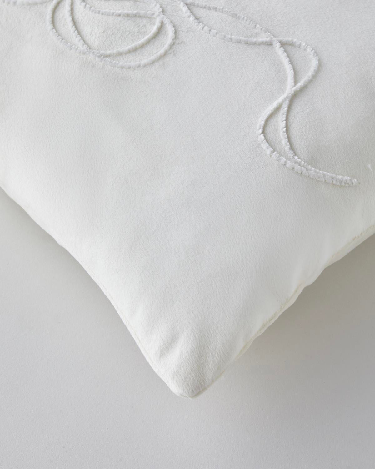 Lea Dolgulu Kırlent 35x55 cm Ekru