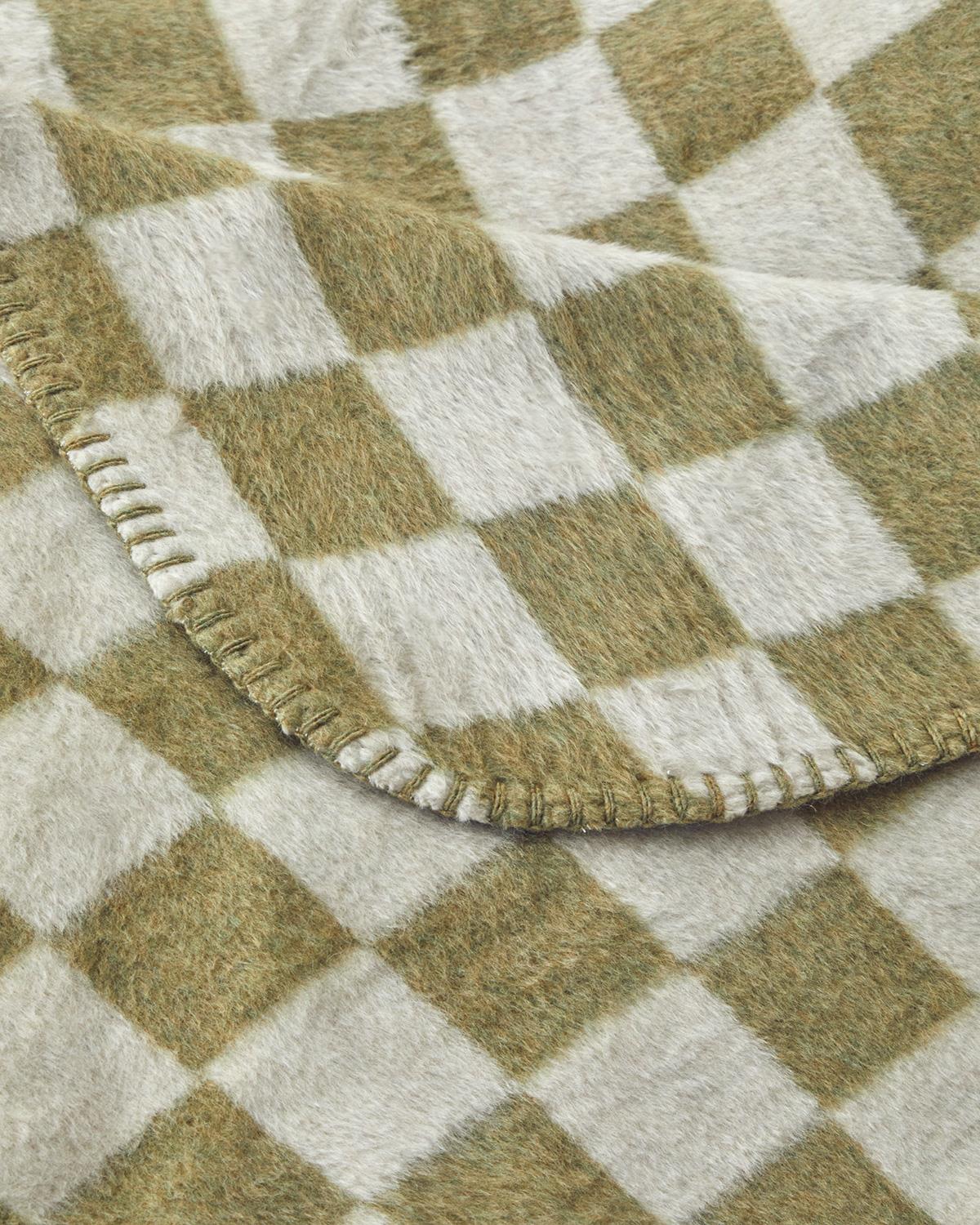 Light Plaid Akrilik Tv Battaniye 130x170 cm Yeşil