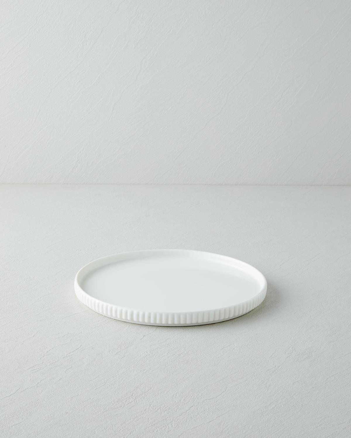 Lunara Porselen Servis Tabağı 24 cm Beyaz