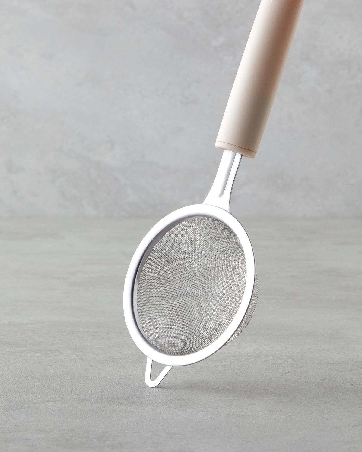 Maisy Paslanmaz Çelik Mini Süzgeç 26 cm Krem