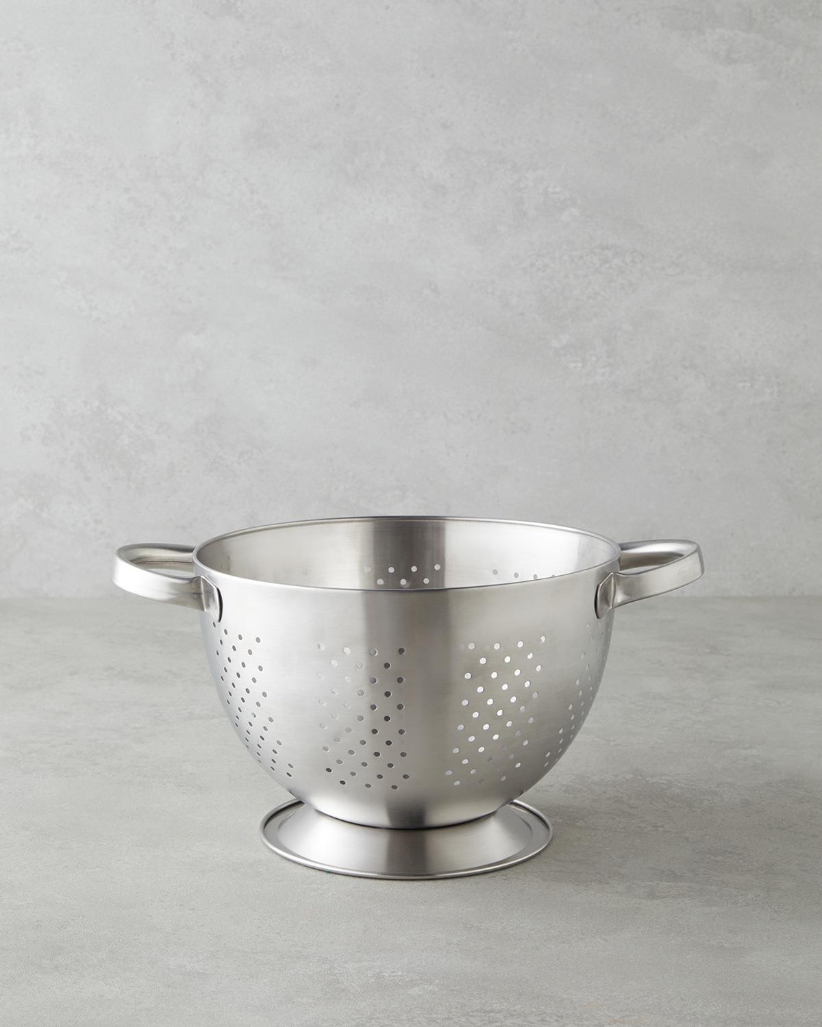 Makeda Paslanmaz Çelik Süzgeç 22 cm Gri