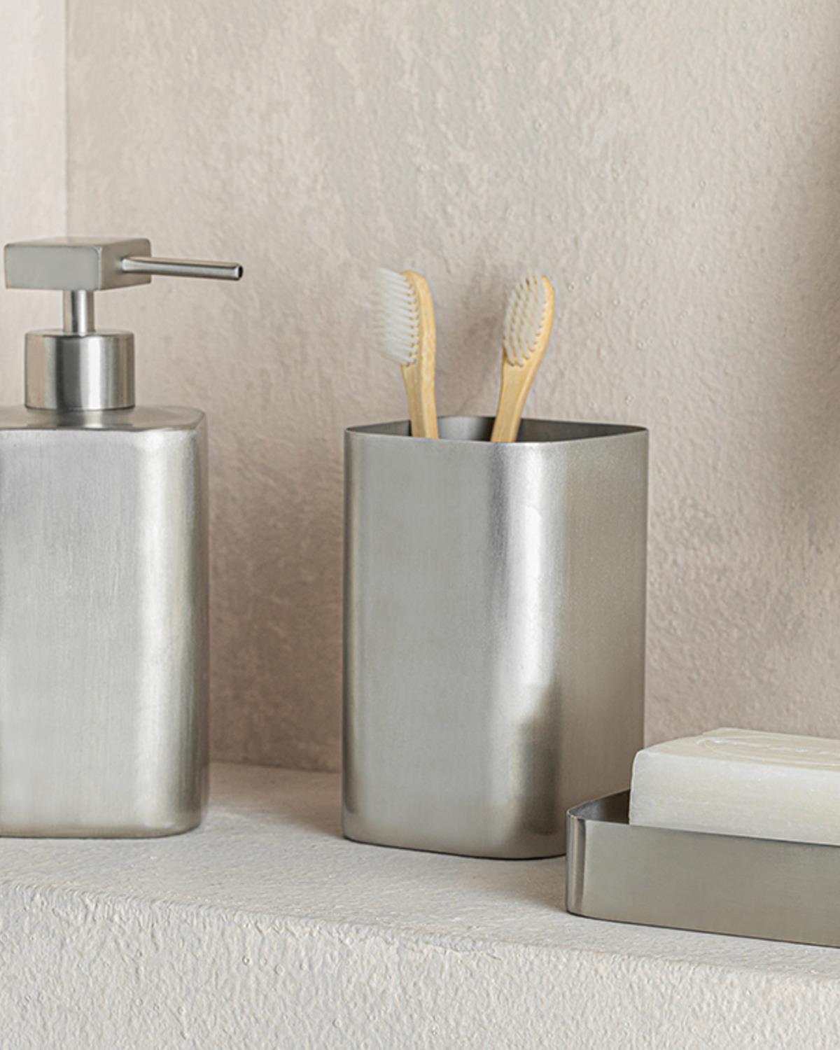 Matte Chic Paslanmaz Çelik Banyo Seti 7,1x7,1x16,4cm 7,1x7,1x11,7cm Silver