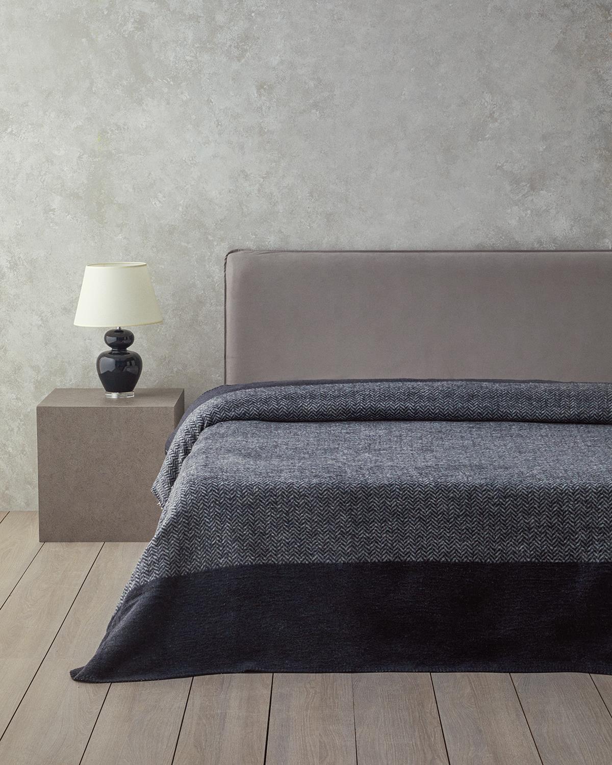 Modern Chevron Pamuk Akrilik Tek Kişilik Battaniye 150x200 cm Koyu Gri