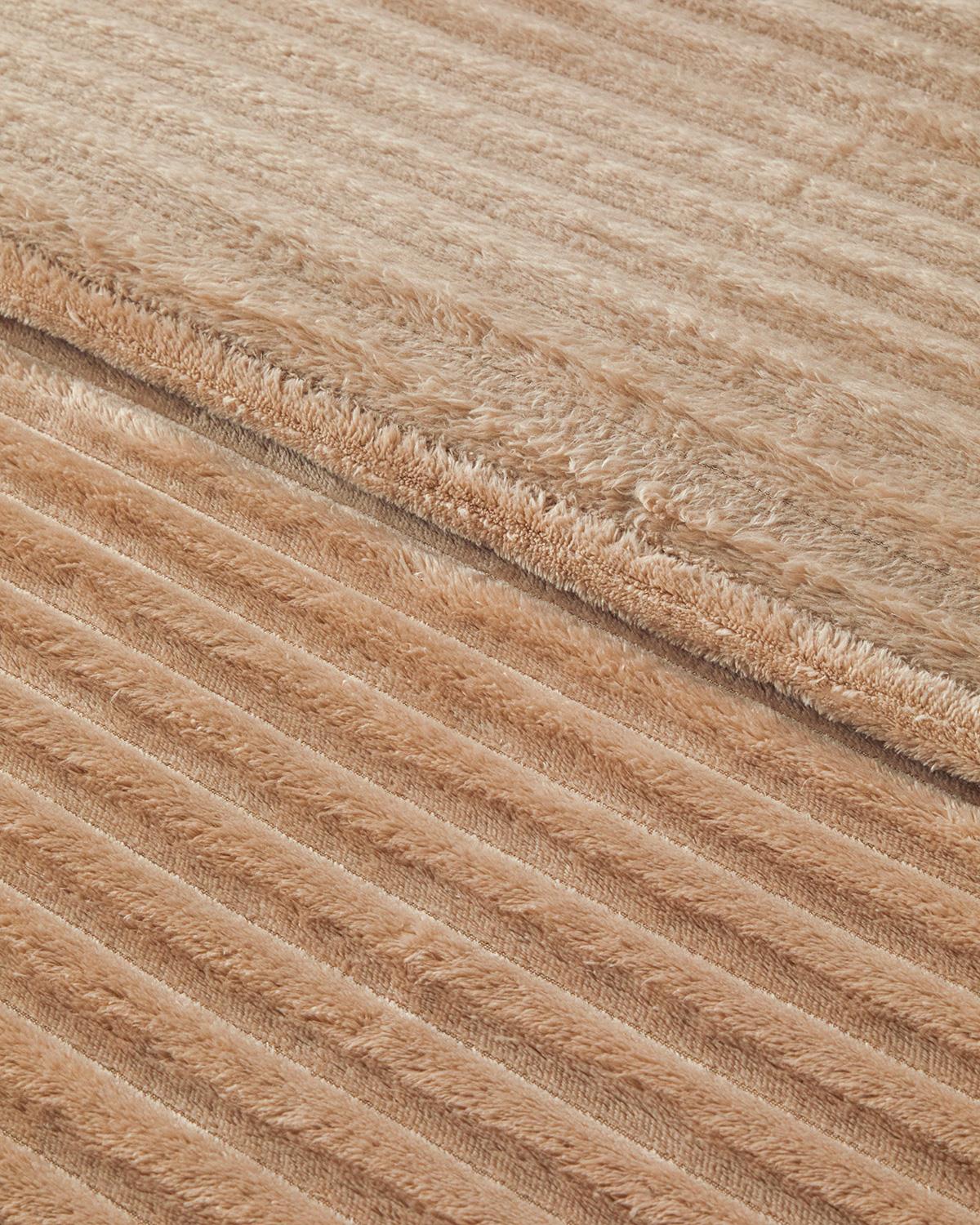 Modern Line Çizgili Super Soft Çift Kişilik Battaniye 200x220 cm Bej