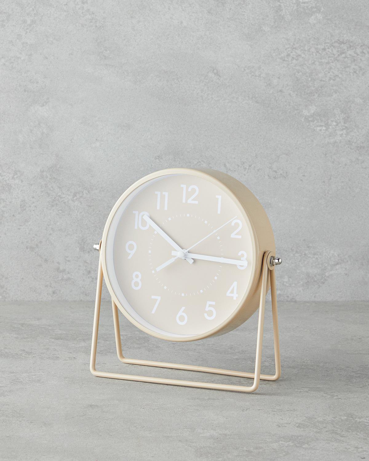 Nelson Masa Saati 18,5 cm Bej