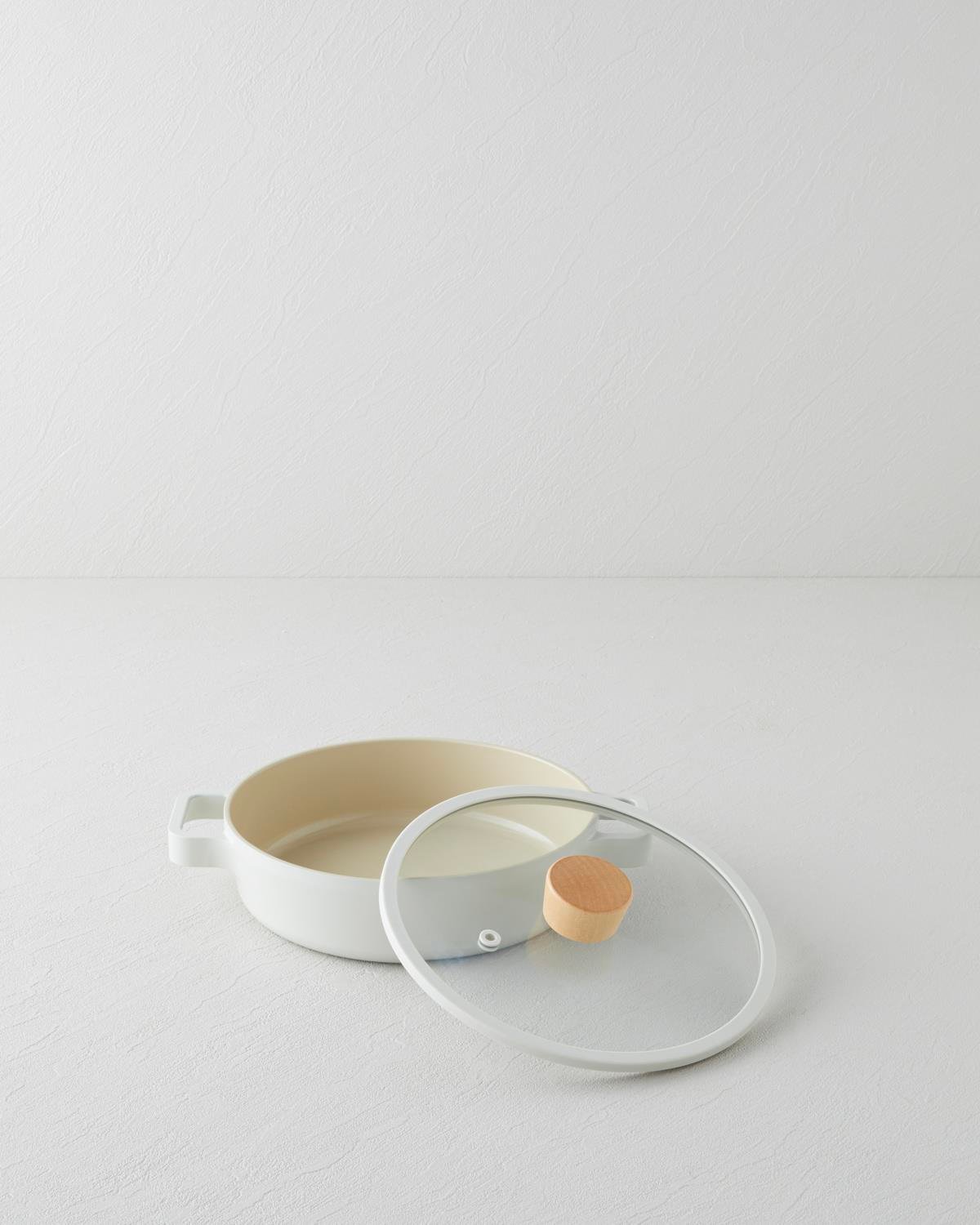 Neoflam Fika Alüminyum Döküm Cam Kapaklı Sahan 20 cm Bej