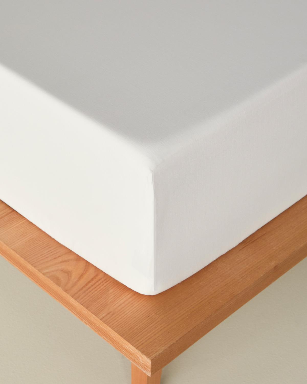 Novella Premium Soft Cotton Çift Kişilik Lastikli Çarşaf Beyaz