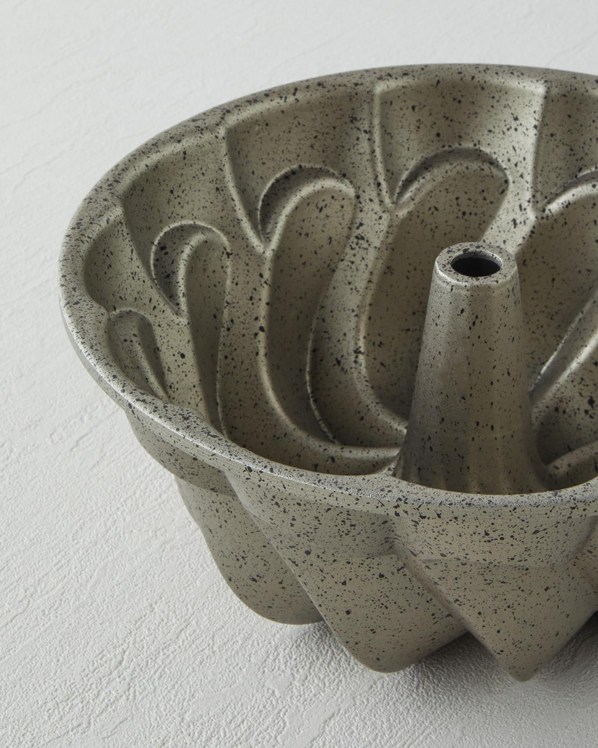 Patisserie Amelie Premium Döküm Yuvarlak Kek Kalıbı 24,5 cm Şampanya