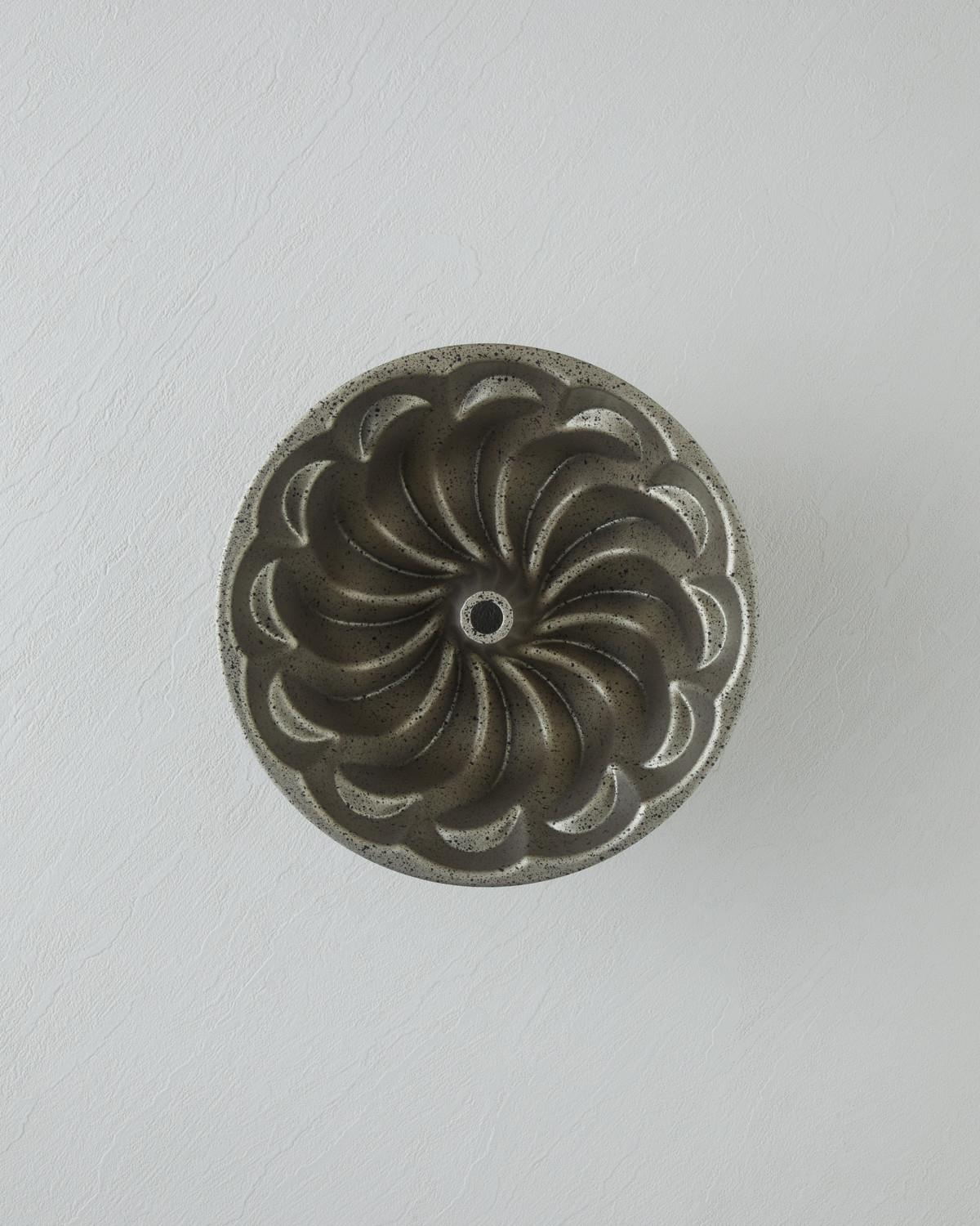 Patisserie Amelie Premium Döküm Yuvarlak Kek Kalıbı 24,5 cm Şampanya