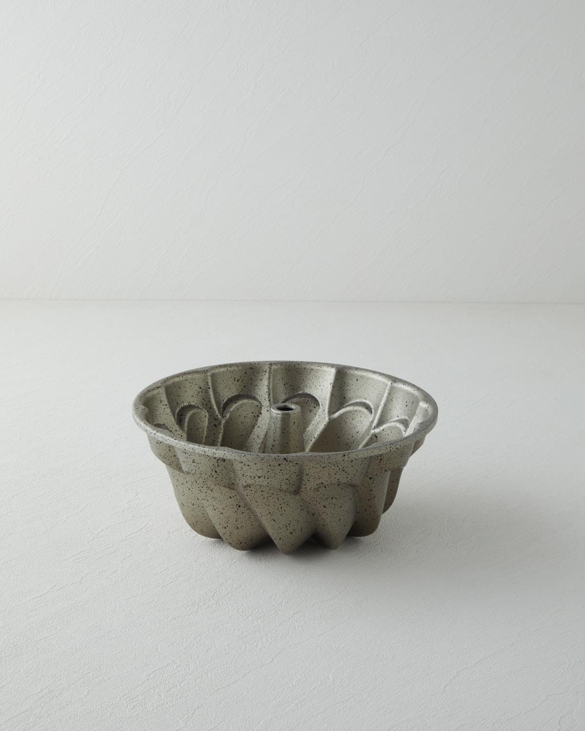 Patisserie Amelie Premium Döküm Yuvarlak Kek Kalıbı 24,5 cm Şampanya