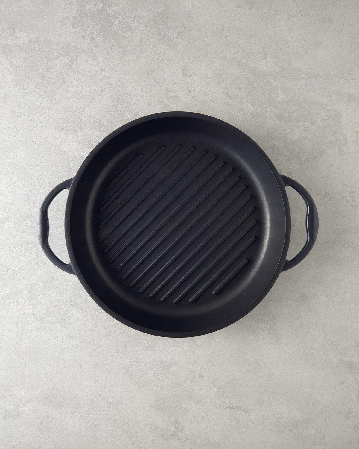 Perfecto Alüminyum Döküm Yuvarlak Grill Tava 28 cm Siyah