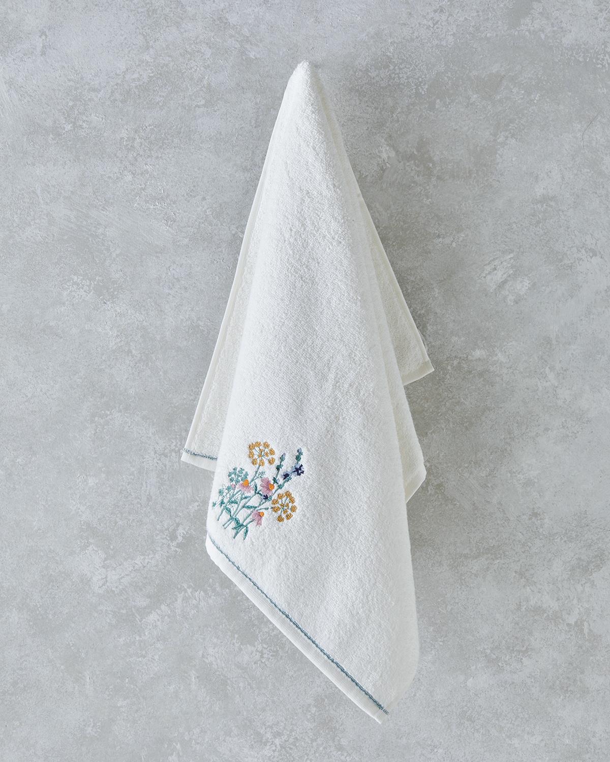 Posy Flowers Pamuklu Nakışlı Yüz Havlusu 50x80 cm Ekru