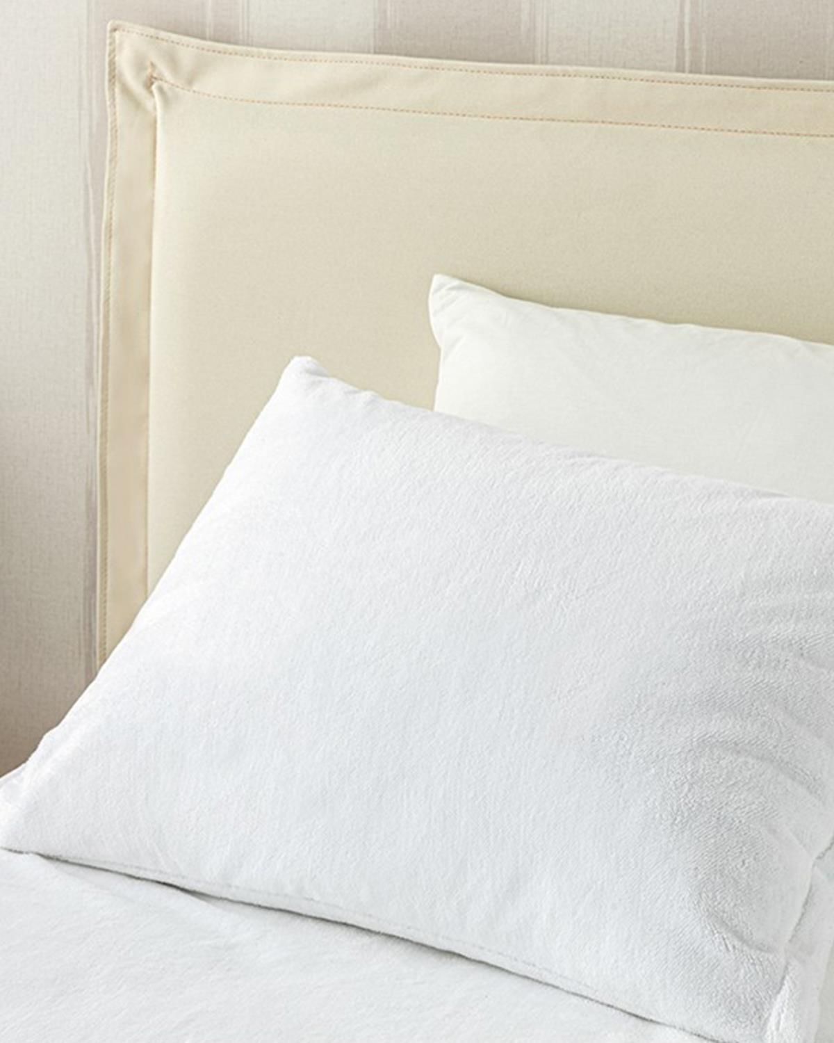Pure Wellsoft Sıvı Geçirmez Alez Yastık Kılıfı Beyaz
