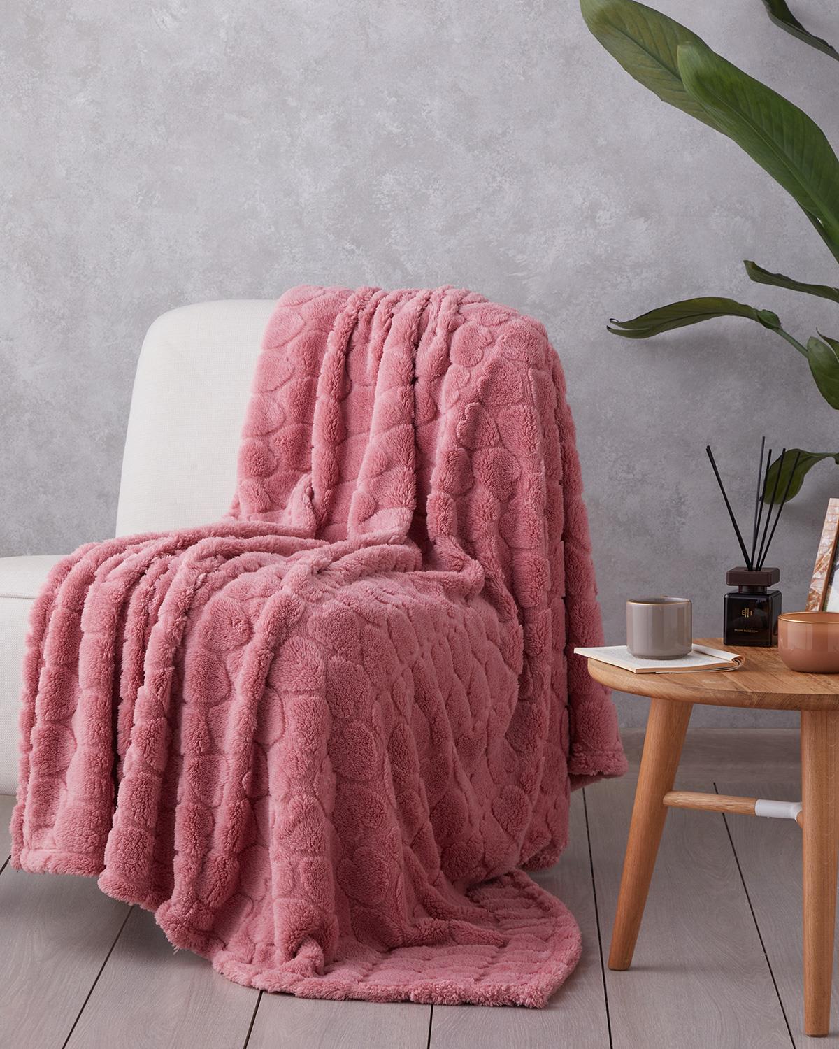 Romantic Hearts Jakarlı Wellsoft Tv Battaniye 120x160 cm Gül Kurusu