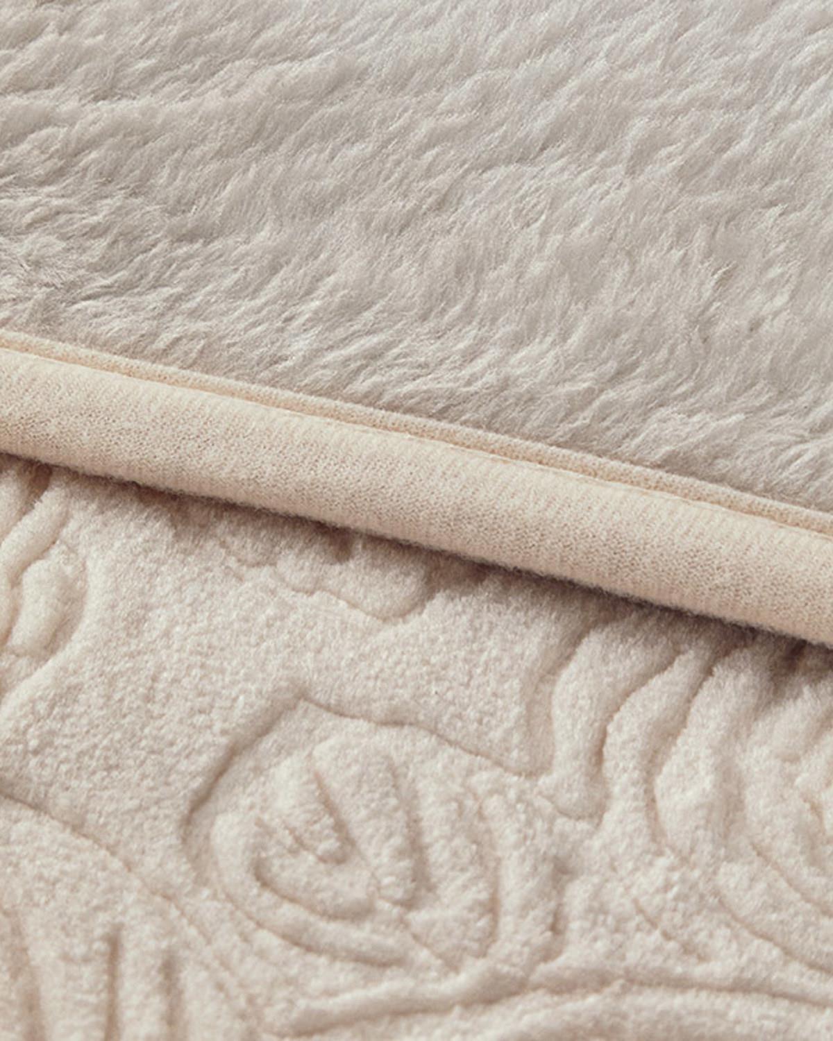 Shabby Rose Emboss Çift Kişilik Battaniye Krem