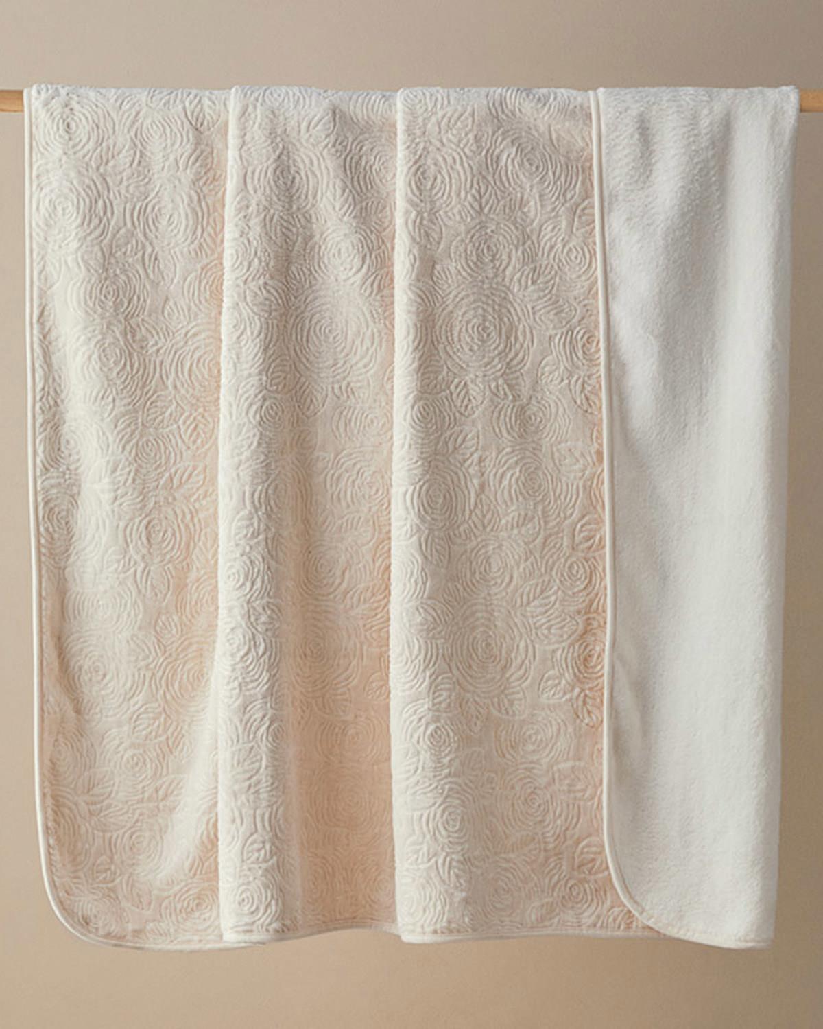 Shabby Rose Emboss Çift Kişilik Battaniye Krem