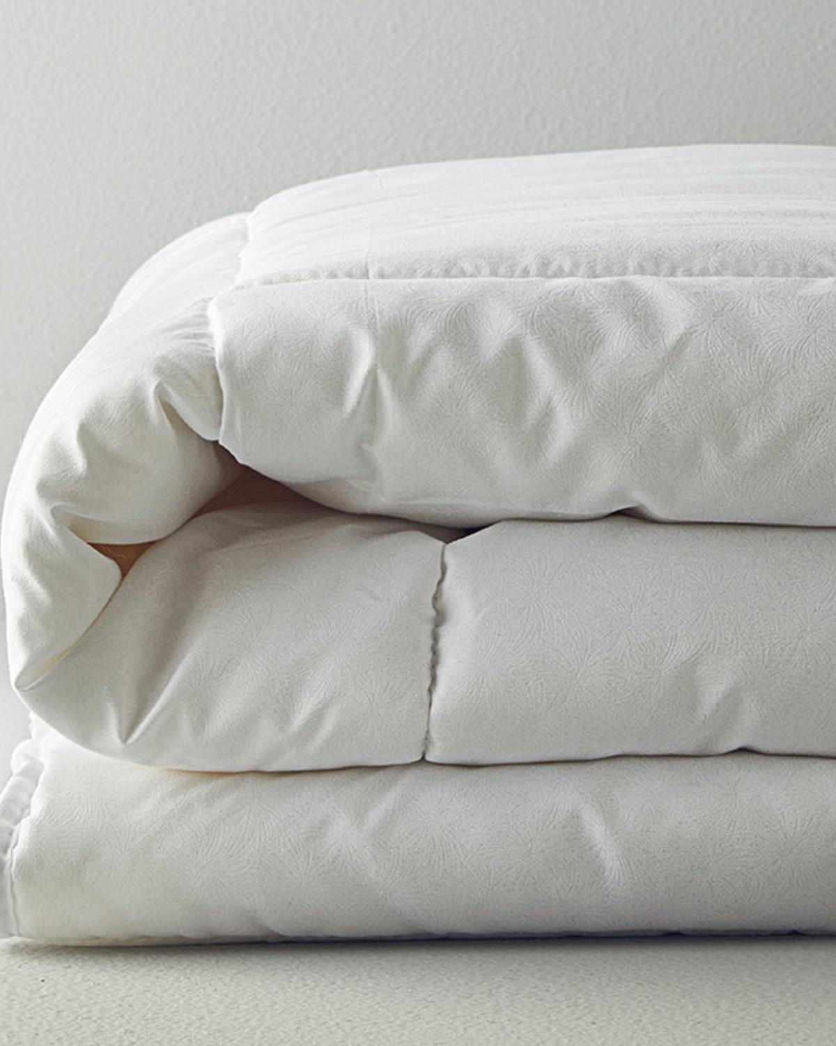 Soft Bambu Çift Kişilik Yorgan Beyaz