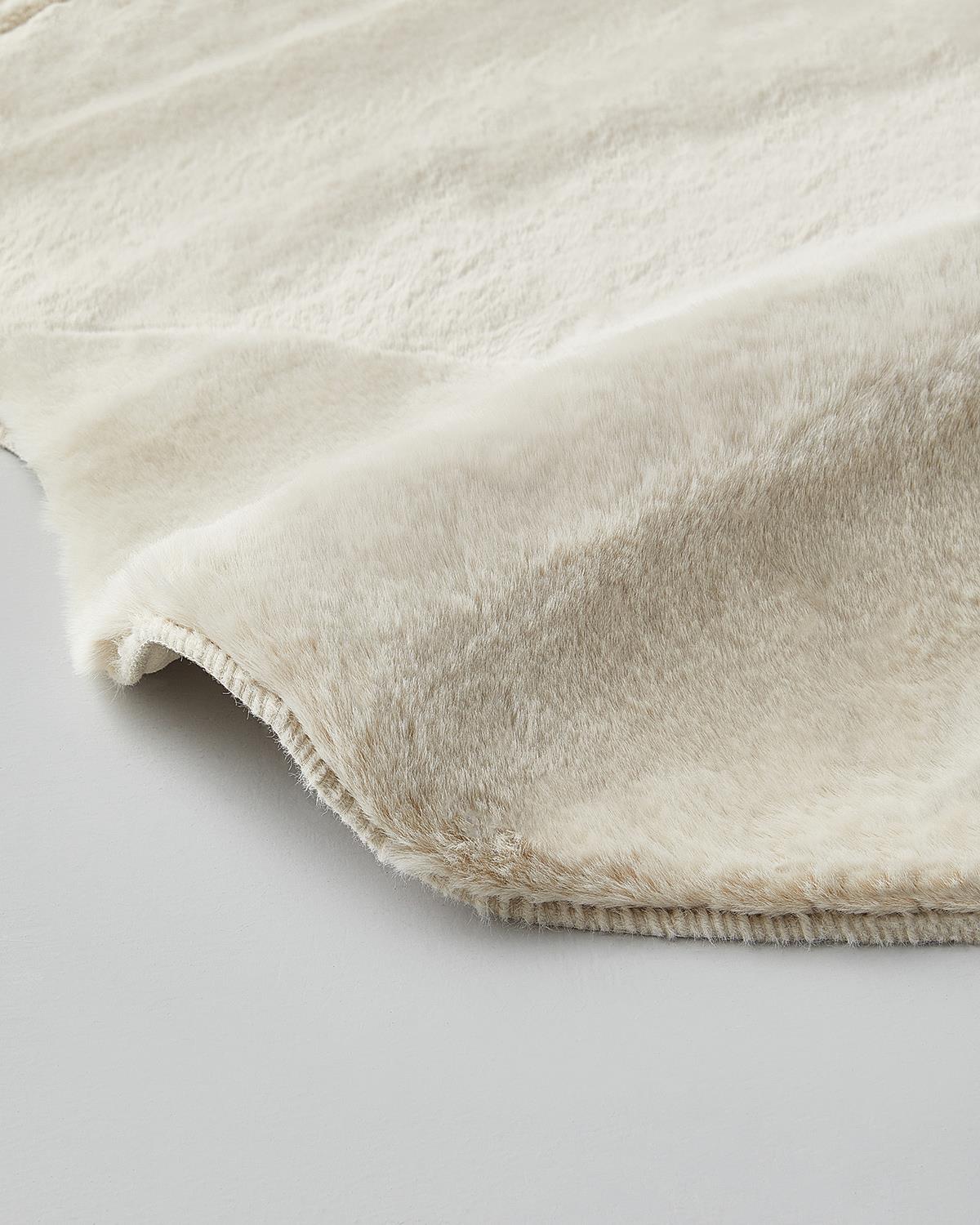 Soft Touch Rabbit Pelüş Halı Bej