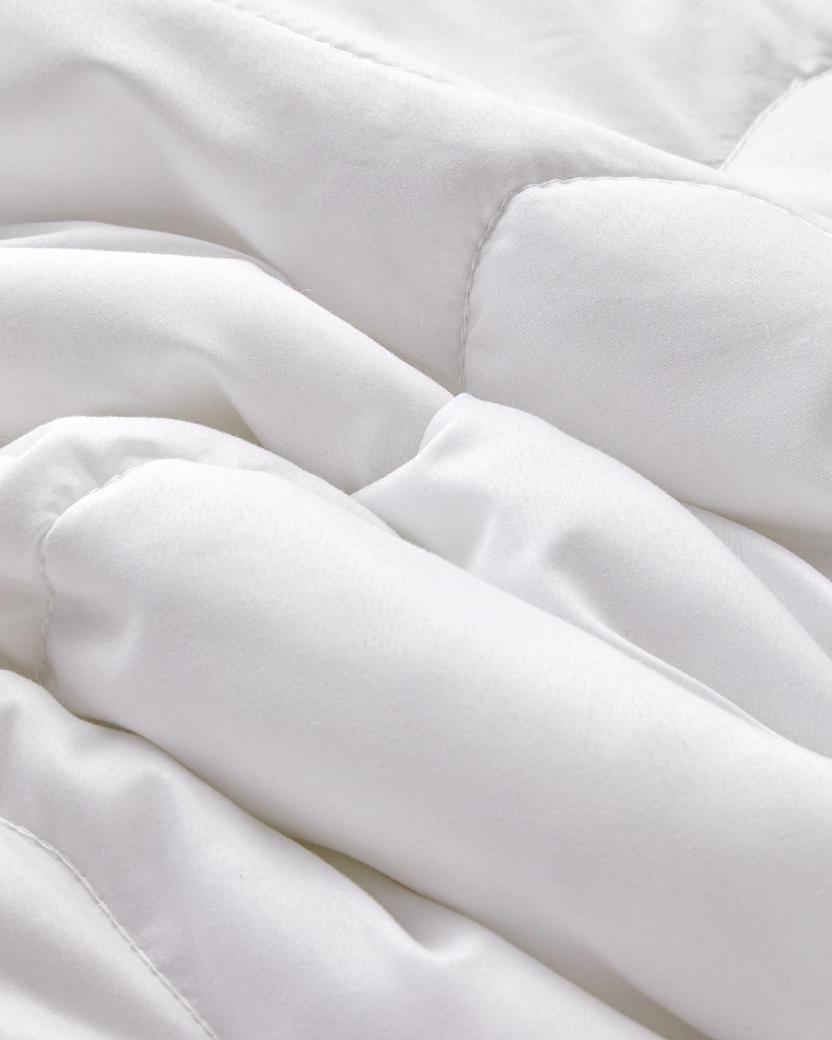 Somni Mikrofiber Çift Kişilik Yorgan 195x215 cm Ekru