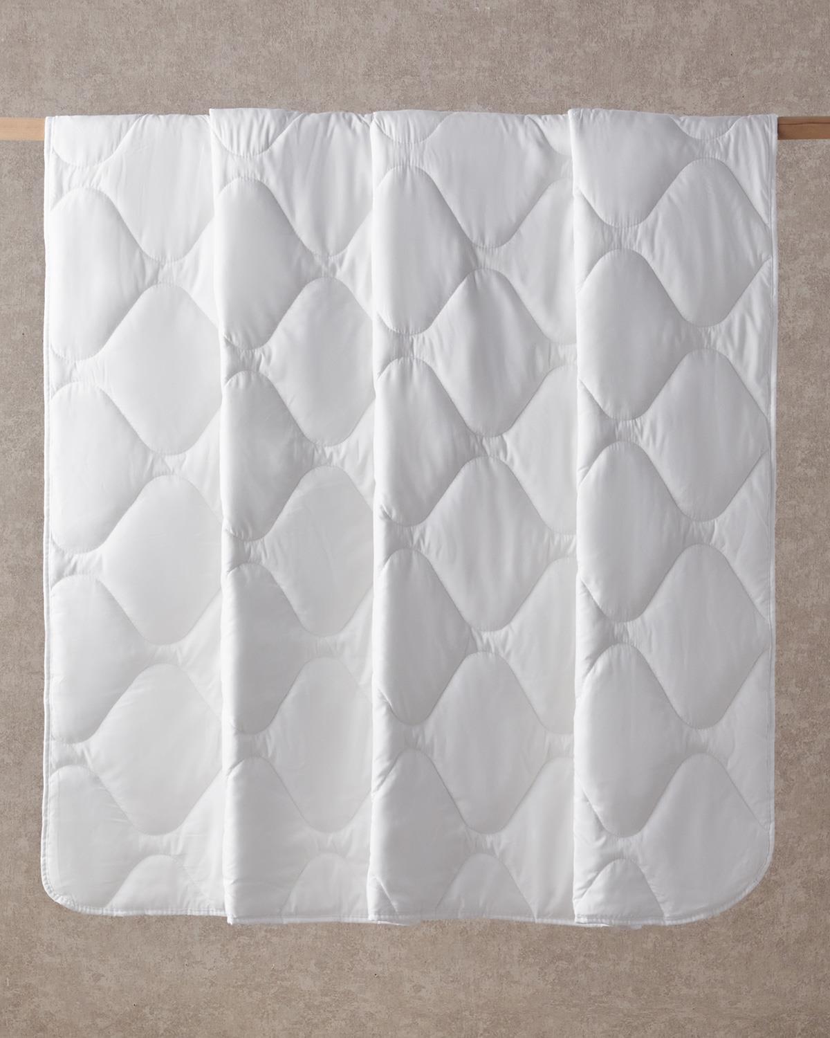 Somni Mikrofiber Çift Kişilik Yorgan 195x215 cm Ekru