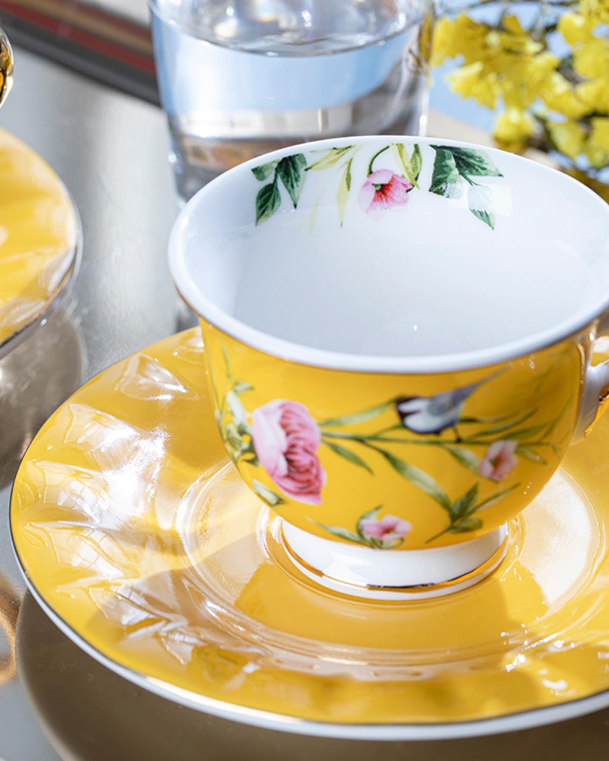 Vanilla New Bone China 4 Parça 2 Kişilik Kahve Fincan Takımı Sarı