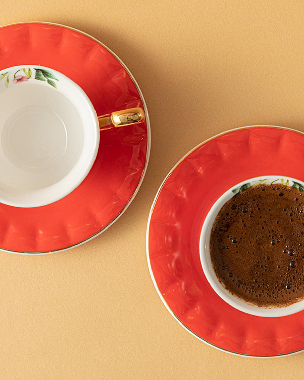 Vanilla New Bone China 4 Parça 2 Kişilik Kahve Fincan Takımı Kırmızı