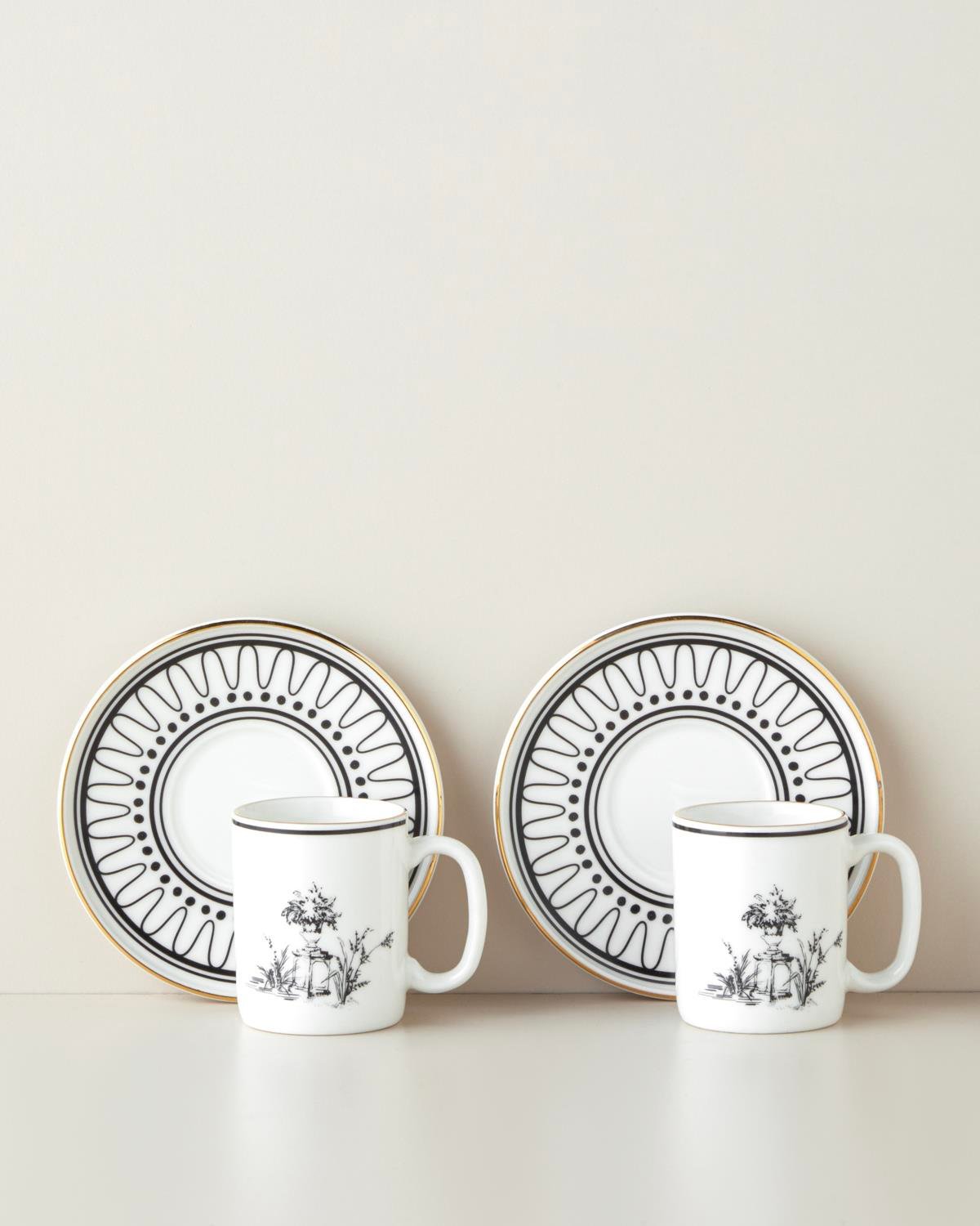 White Chic Bone Porselen 4 Parça 2 Kişilik Kahve Fincan Takımı 90 ml Siyah-Beyaz-Gold