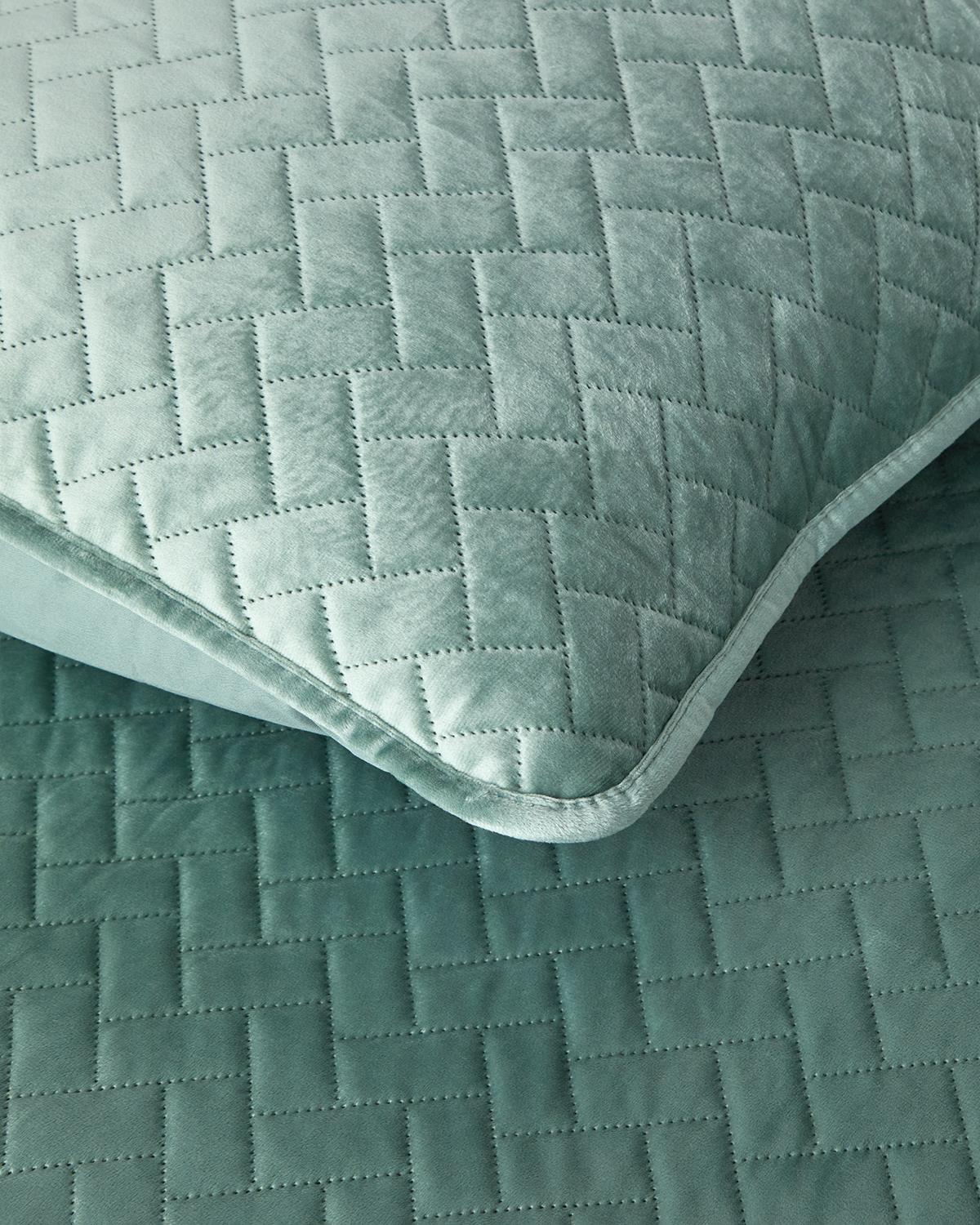 Wicker Kadife Çift Kişilik Yatak Örtüsü Takımı 200x220 cm Yeşil