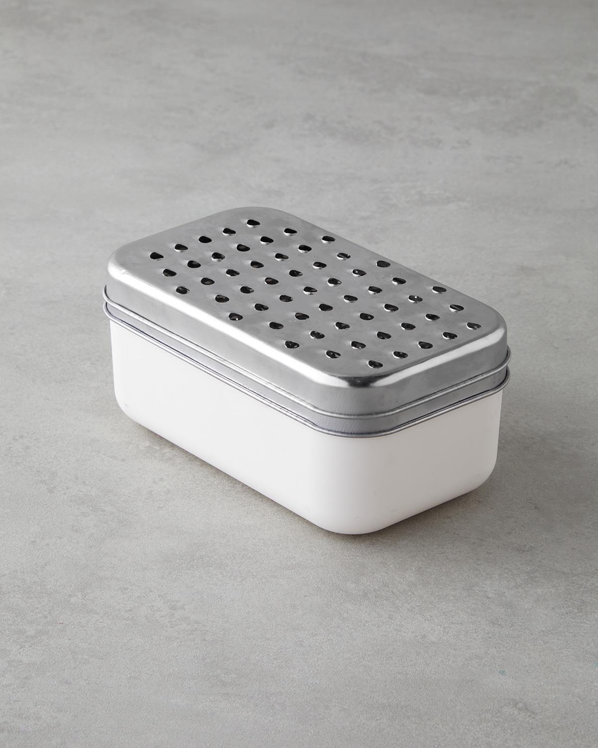 Bioni Plastik Kapaklı Rende 11x18 cm Renkli