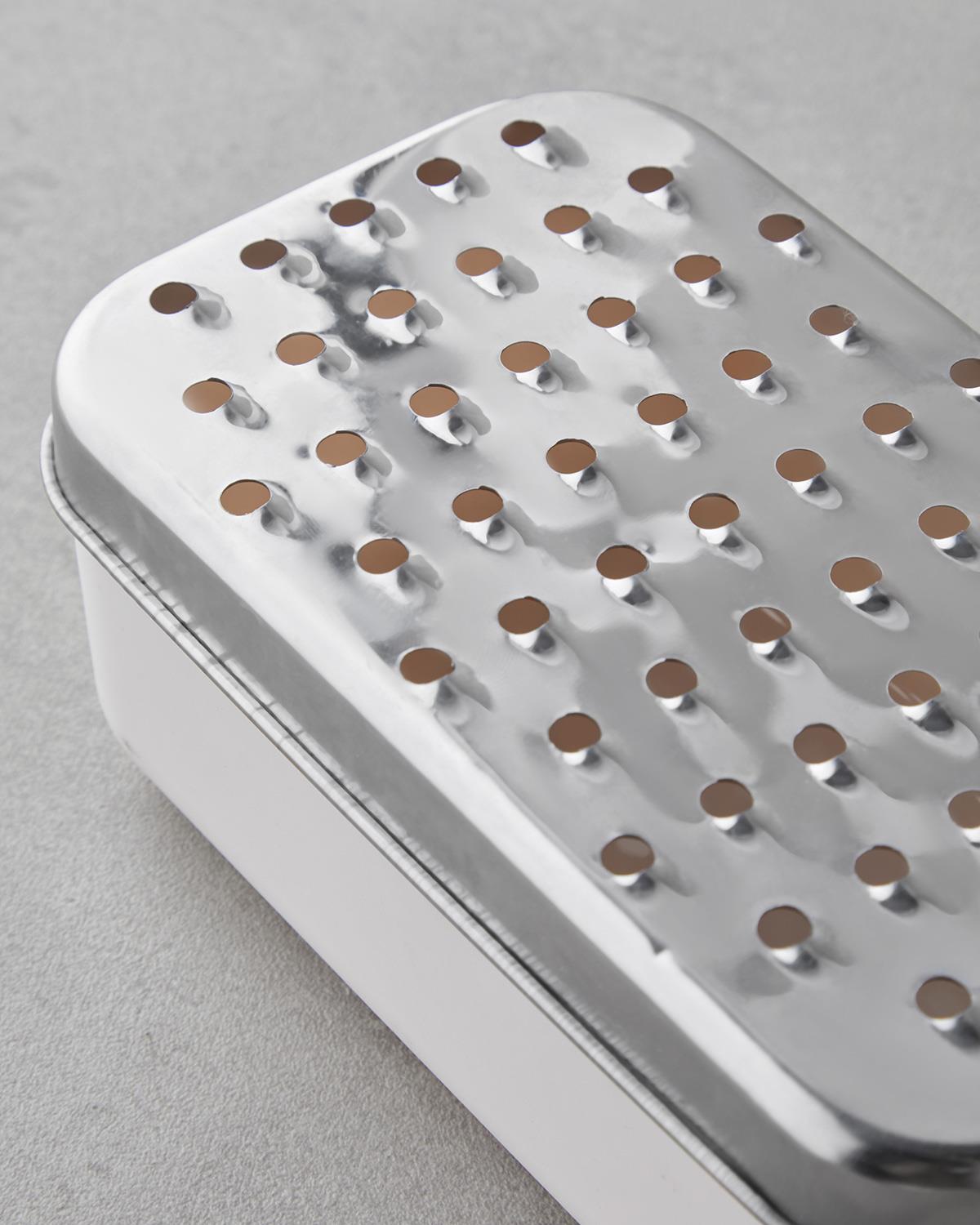 Bioni Plastik Kapaklı Rende 11x18 cm Renkli