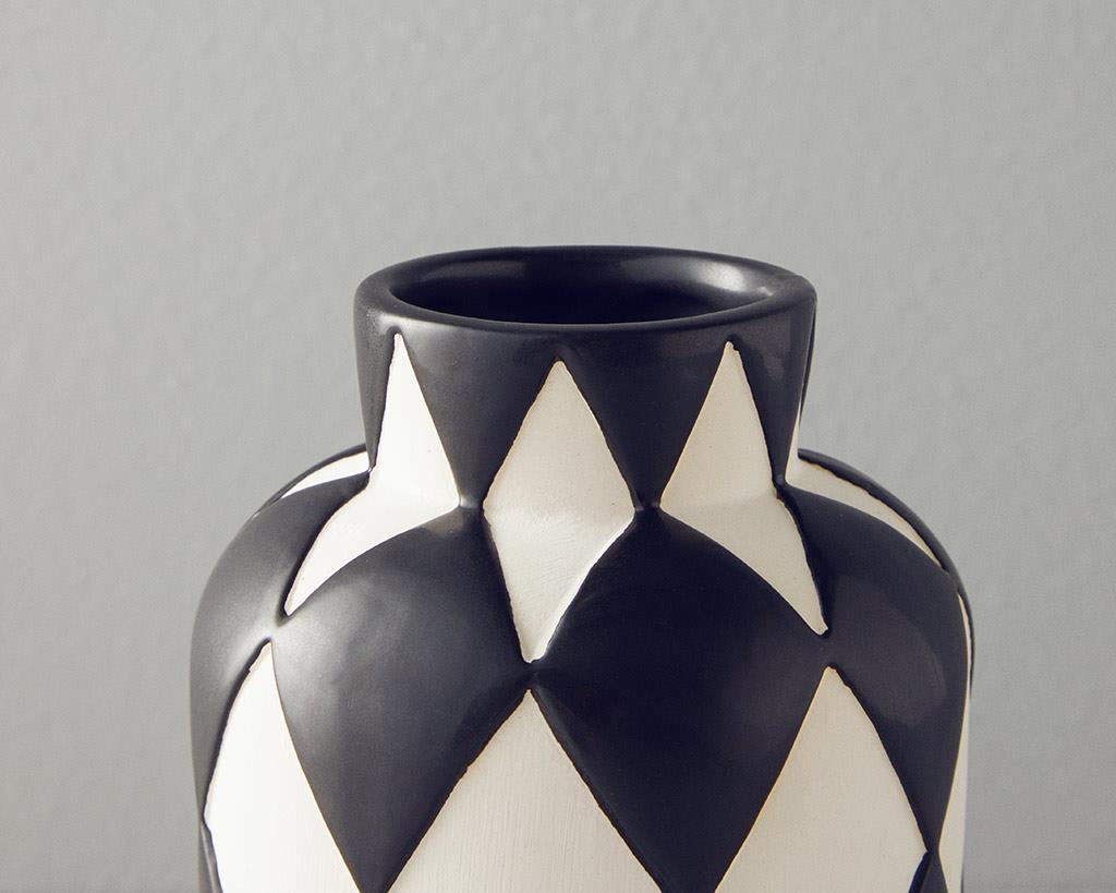 Checker Dolomite Vazo Siyah