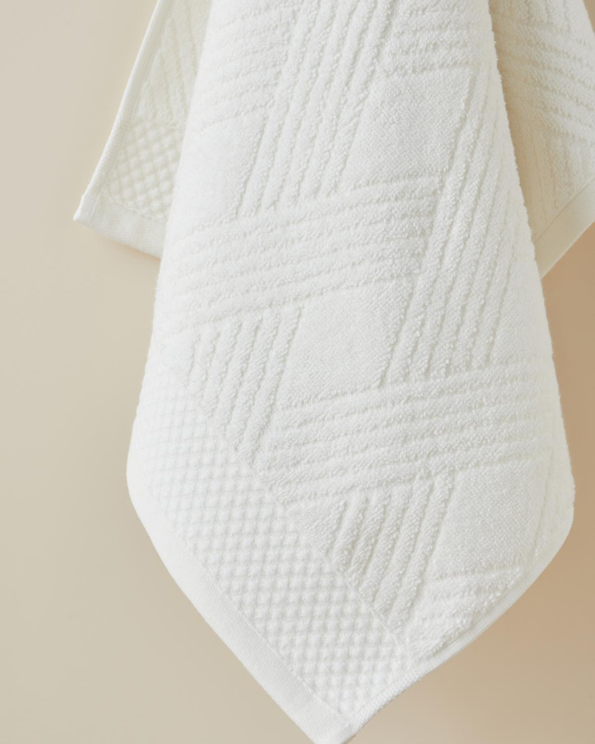 Chic Diamond Pamuk Yüz Havlusu 50x80 cm Fildişi