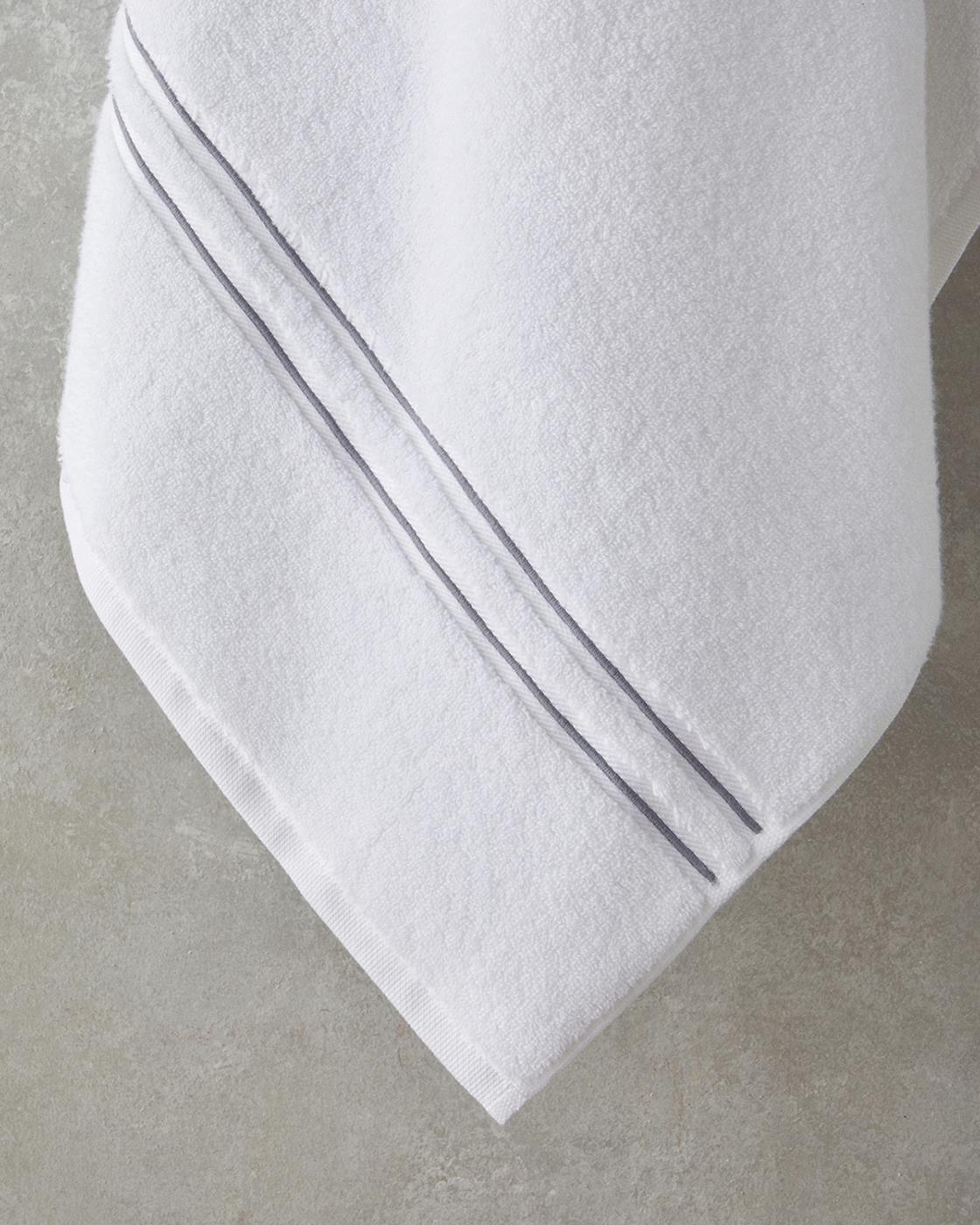 Chic Stripe Pamuklu Nakışlı Banyo Havlusu 90x150 cm Beyaz