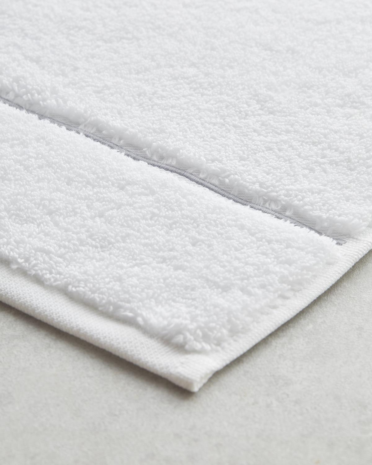 Chic Stripe Pamuklu Nakışlı Yüz Havlusu Beyaz
