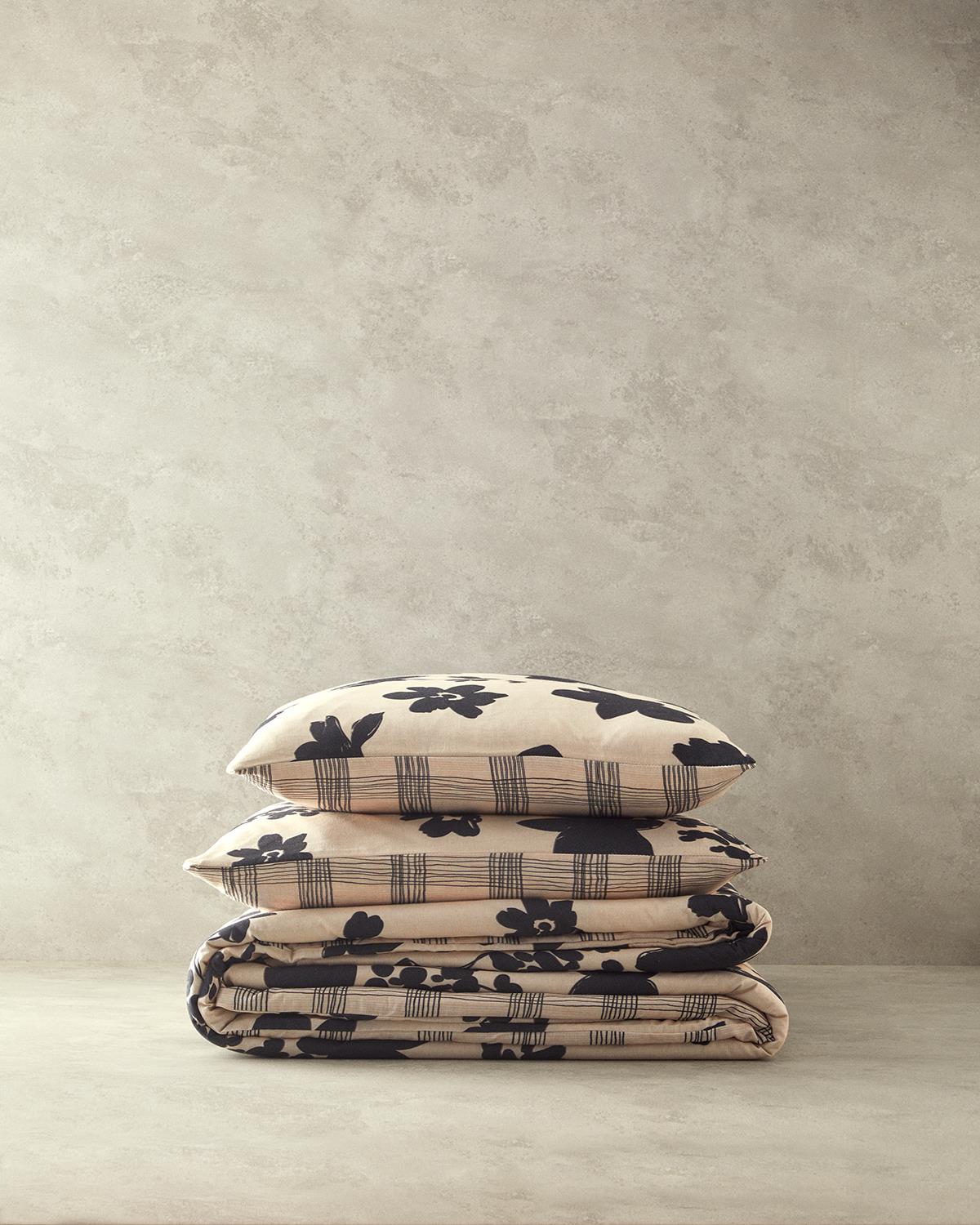 Cosmos Garden Dijital Baskılı Soft Cotton Çift Kişilik Nevresim Seti Bej
