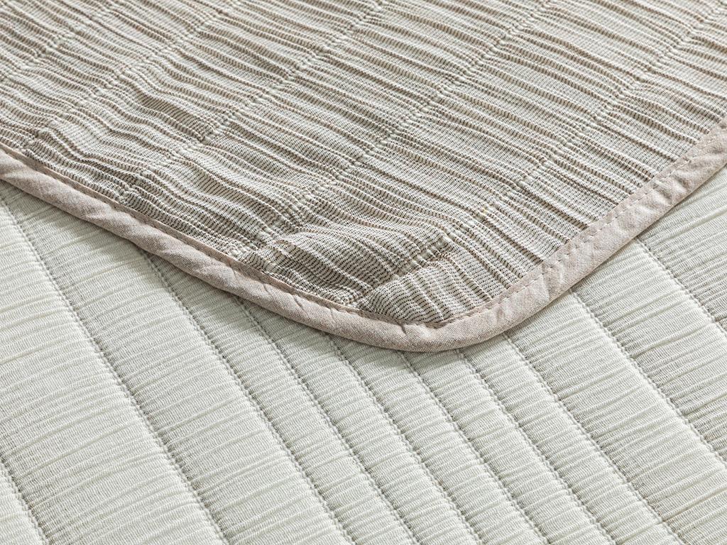Cosy Rectangles Dolgulu Jakarlı Çift Kişilik Yatak Örtüsü Takımı Kahve