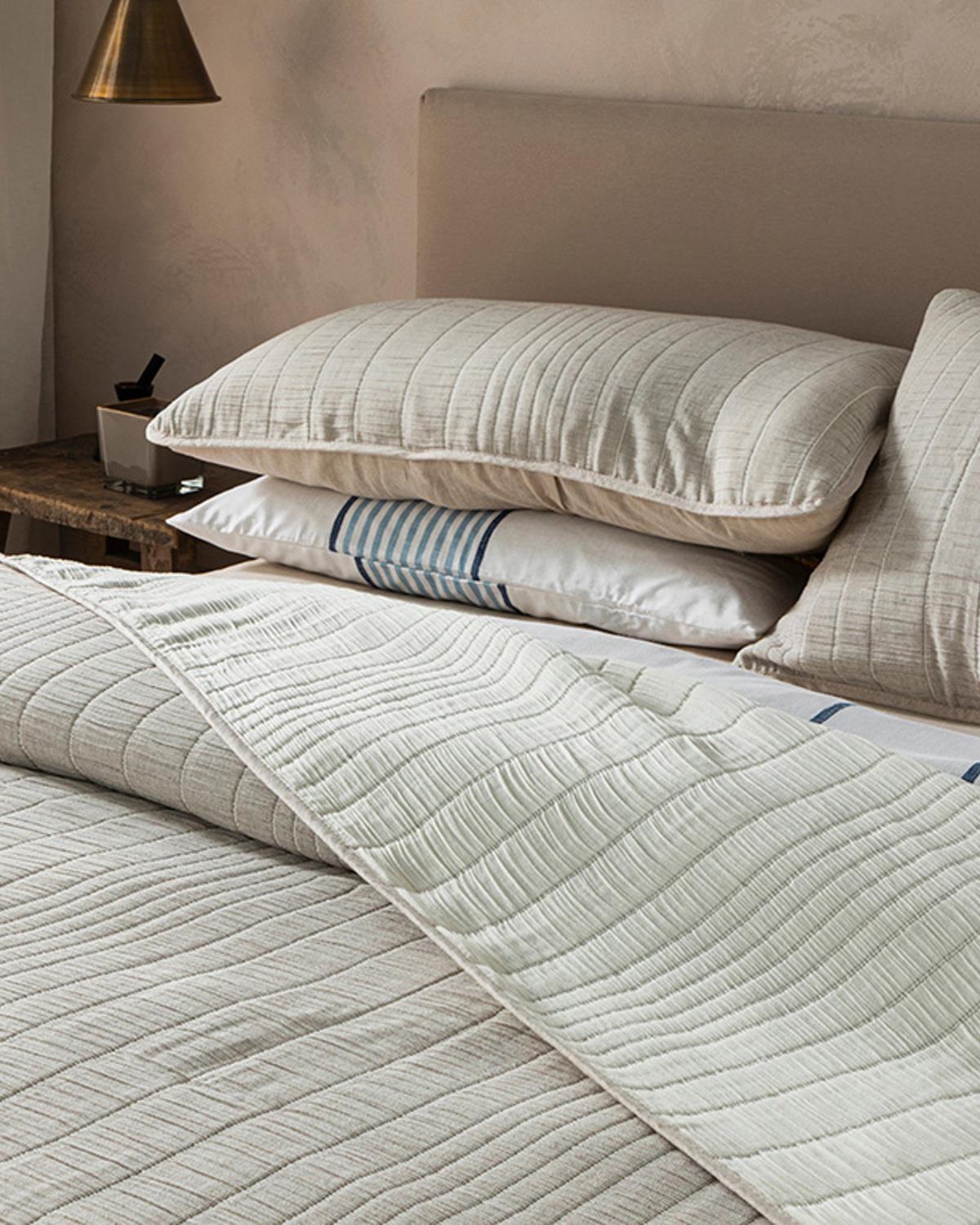 Cosy Rectangles Dolgulu Jakarlı Tek Kişilik Yatak Örtüsü Takımı Kahve