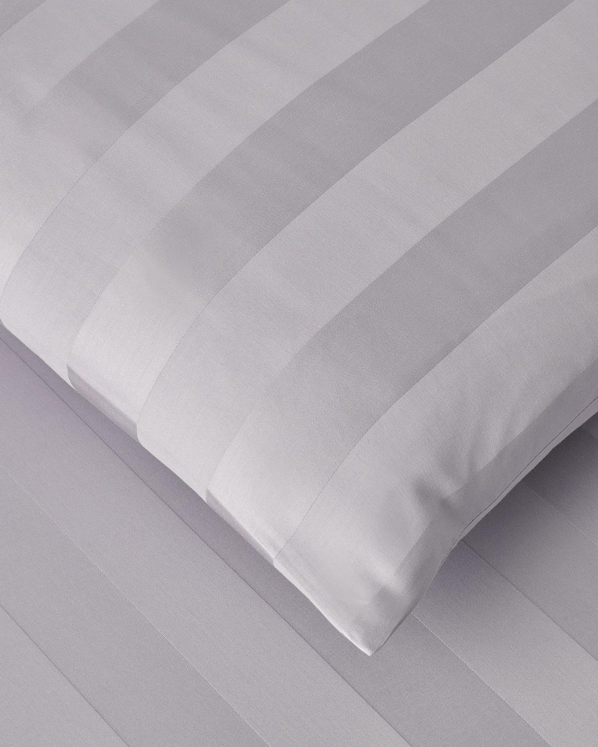 Deluxe Çizgili Pamuk Saten King Size Nevresim Takımı 240x220 cm Açık Leylak
