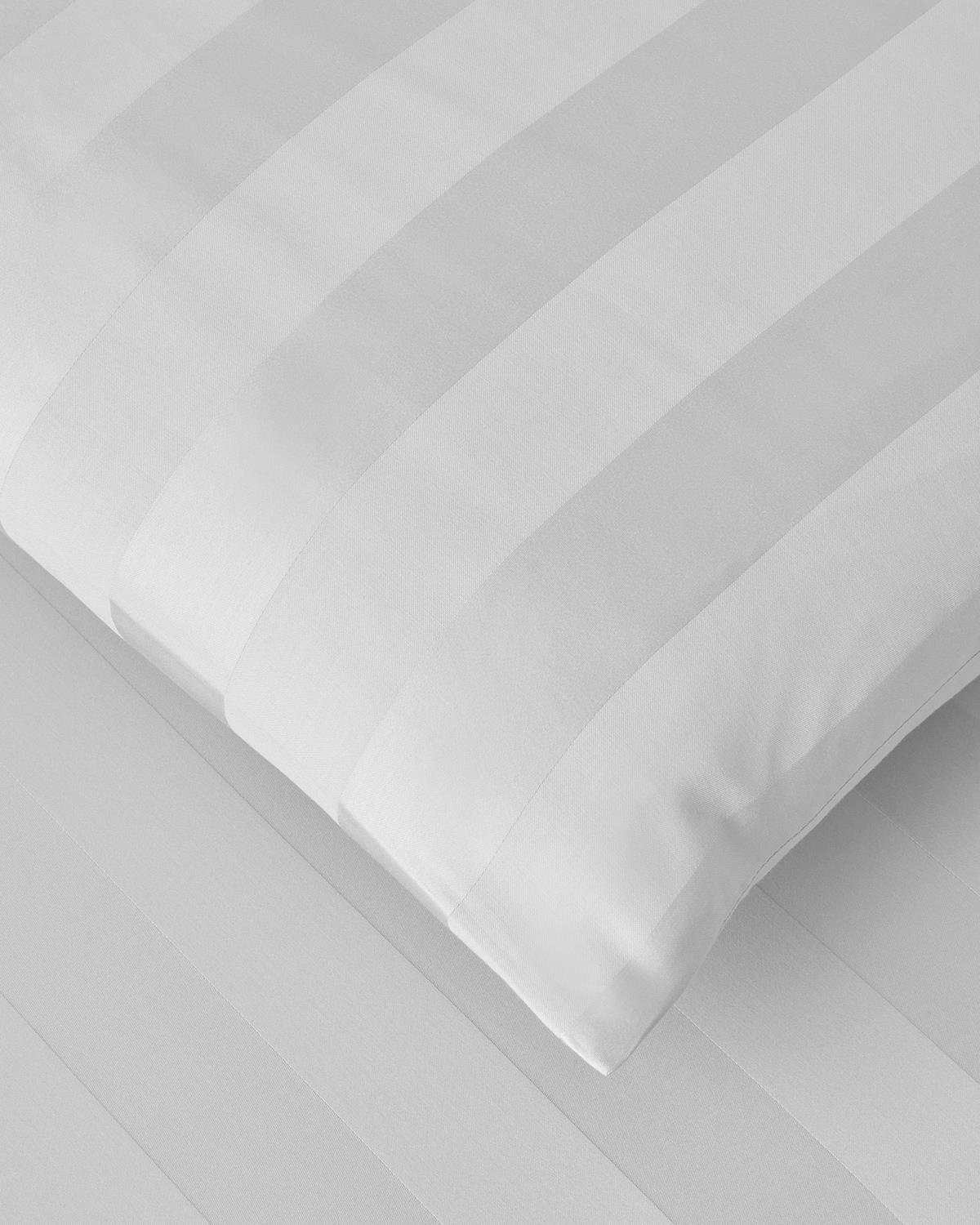 Deluxe Çizgili Pamuk Saten King Size Nevresim Takımı 240x220 cm Kırık Beyaz