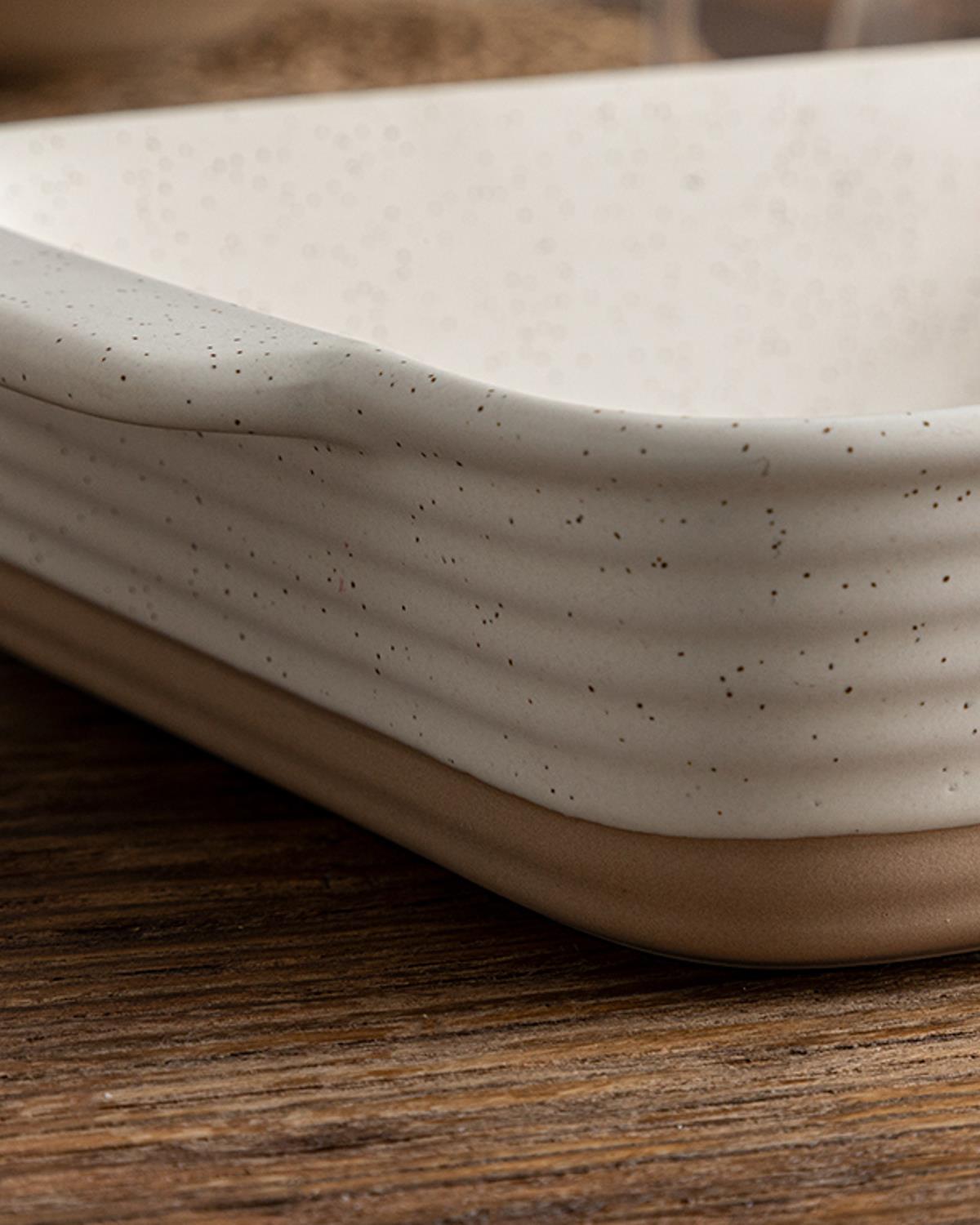 Dots Stoneware Fırın Kabı Beyaz