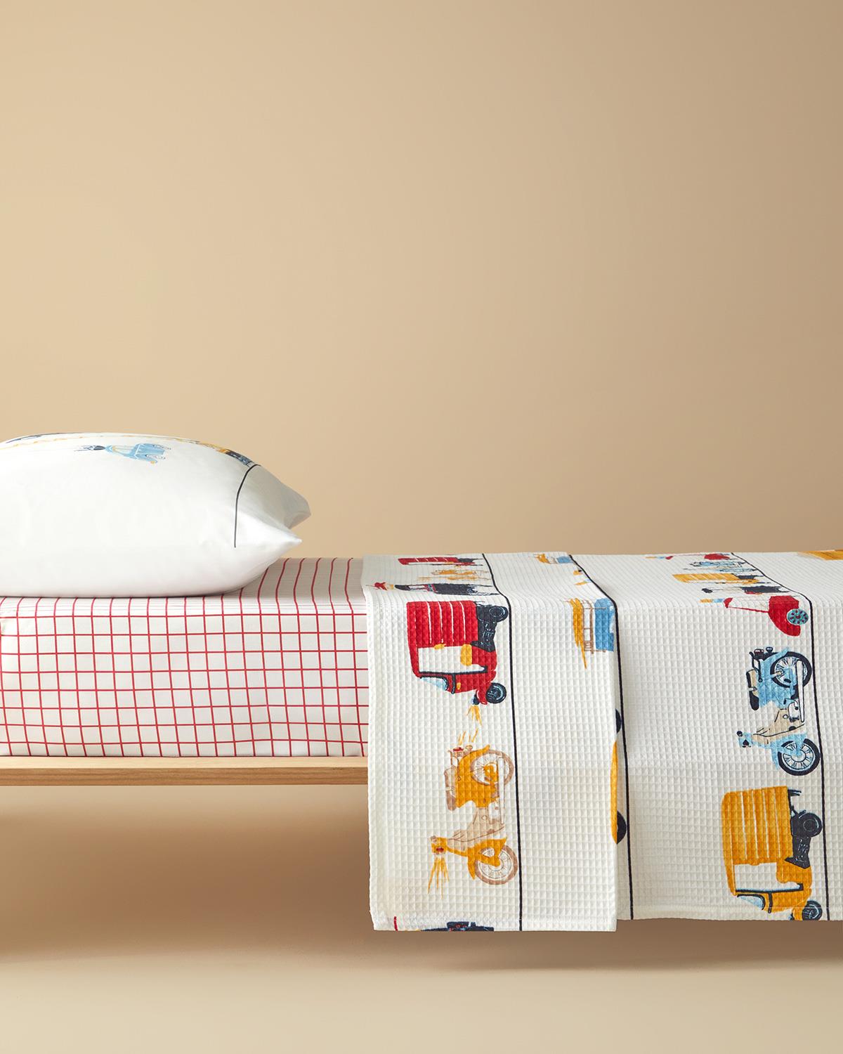 Dreamy Cars Pamuklu Tek Kişilik Çocuk Pike Takımı 150x220 cm Kırmızı