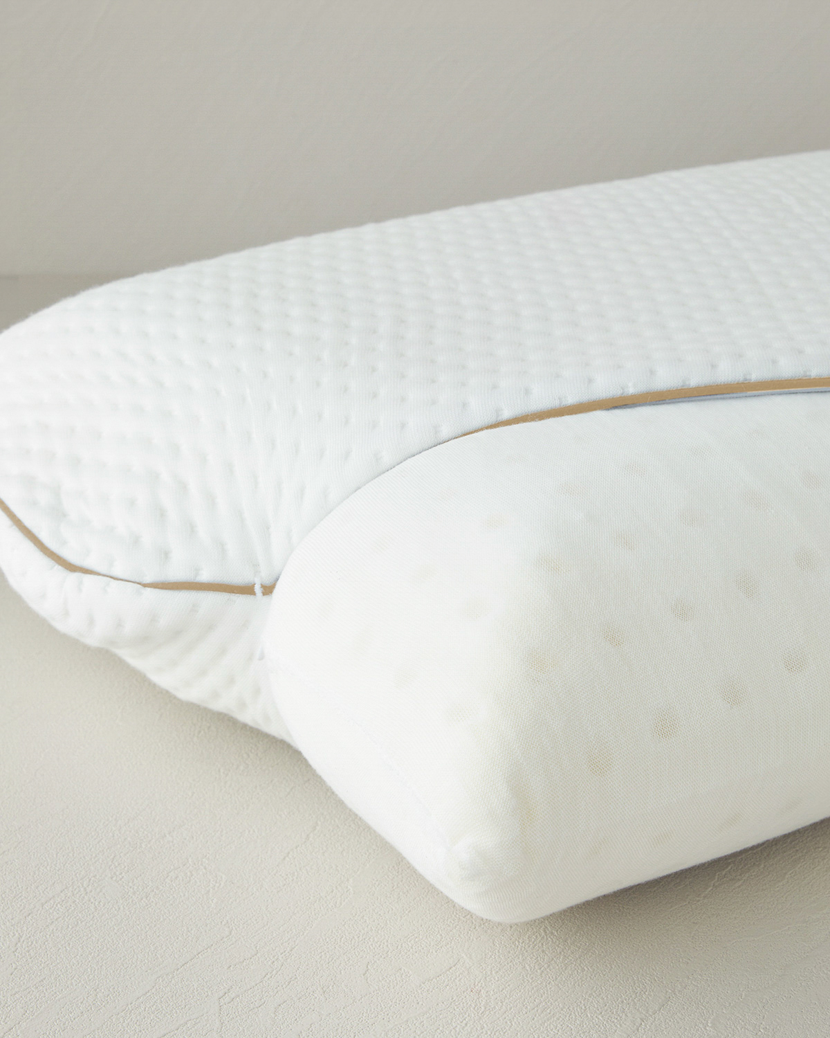 Ergonomik Boyun Destekli Visco Yastık 60x40x16 cm Beyaz