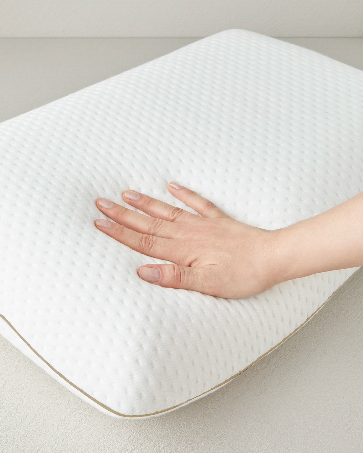 Ergonomik Boyun Destekli Visco Yastık 60x40x16 cm Beyaz