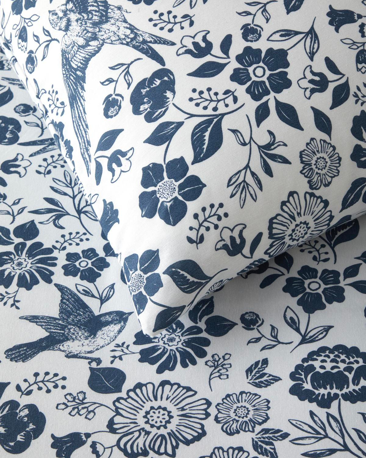 Garden Lullaby  Kolay Ütülenir Çift Kişilik Nevresim Takımı 200x220 cm Koyu Mavi