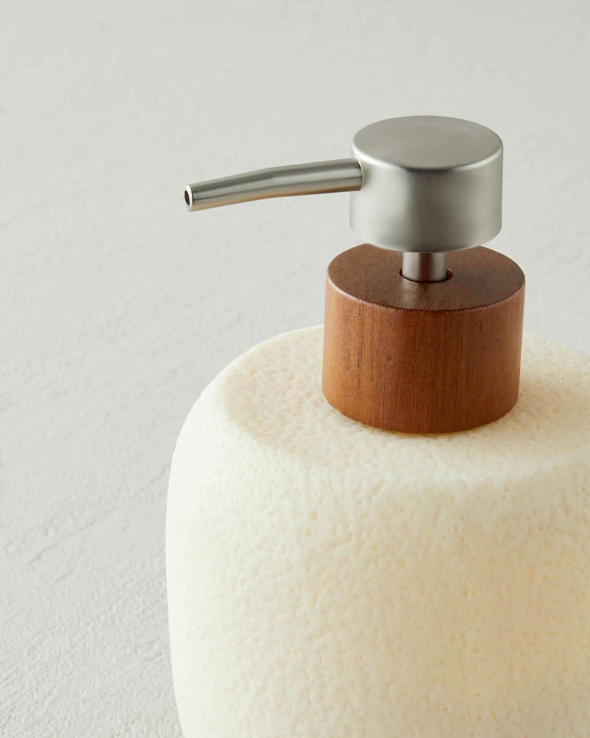 Jessica 3’lü Set Banyo Seti 16 cm Bej