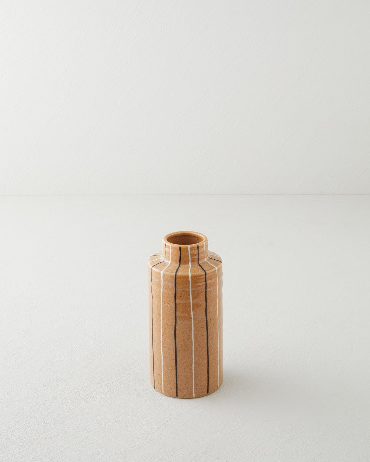 Karmin Vazo 21,5 cm Krem